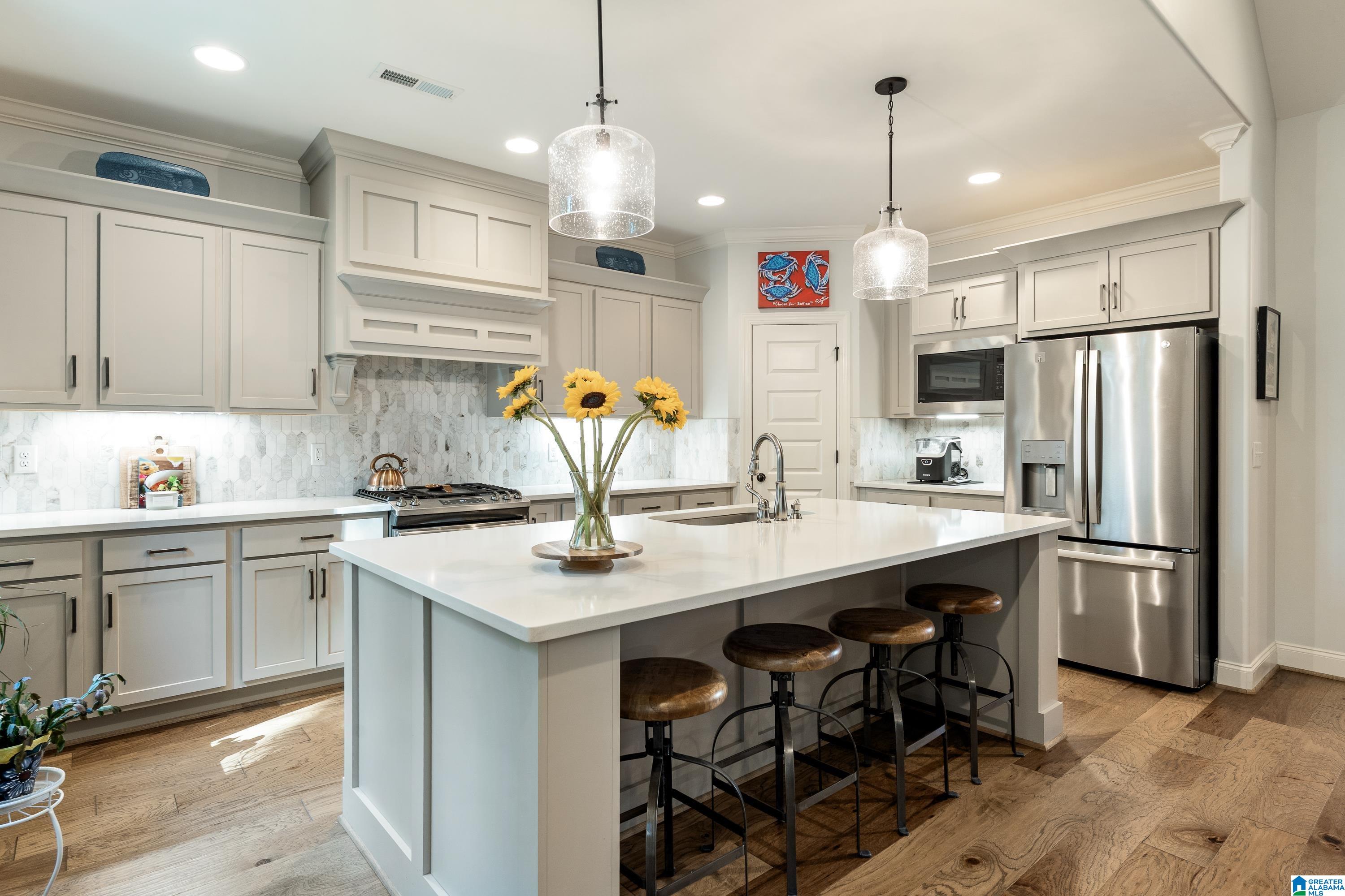 320 BIRKDALE COVE