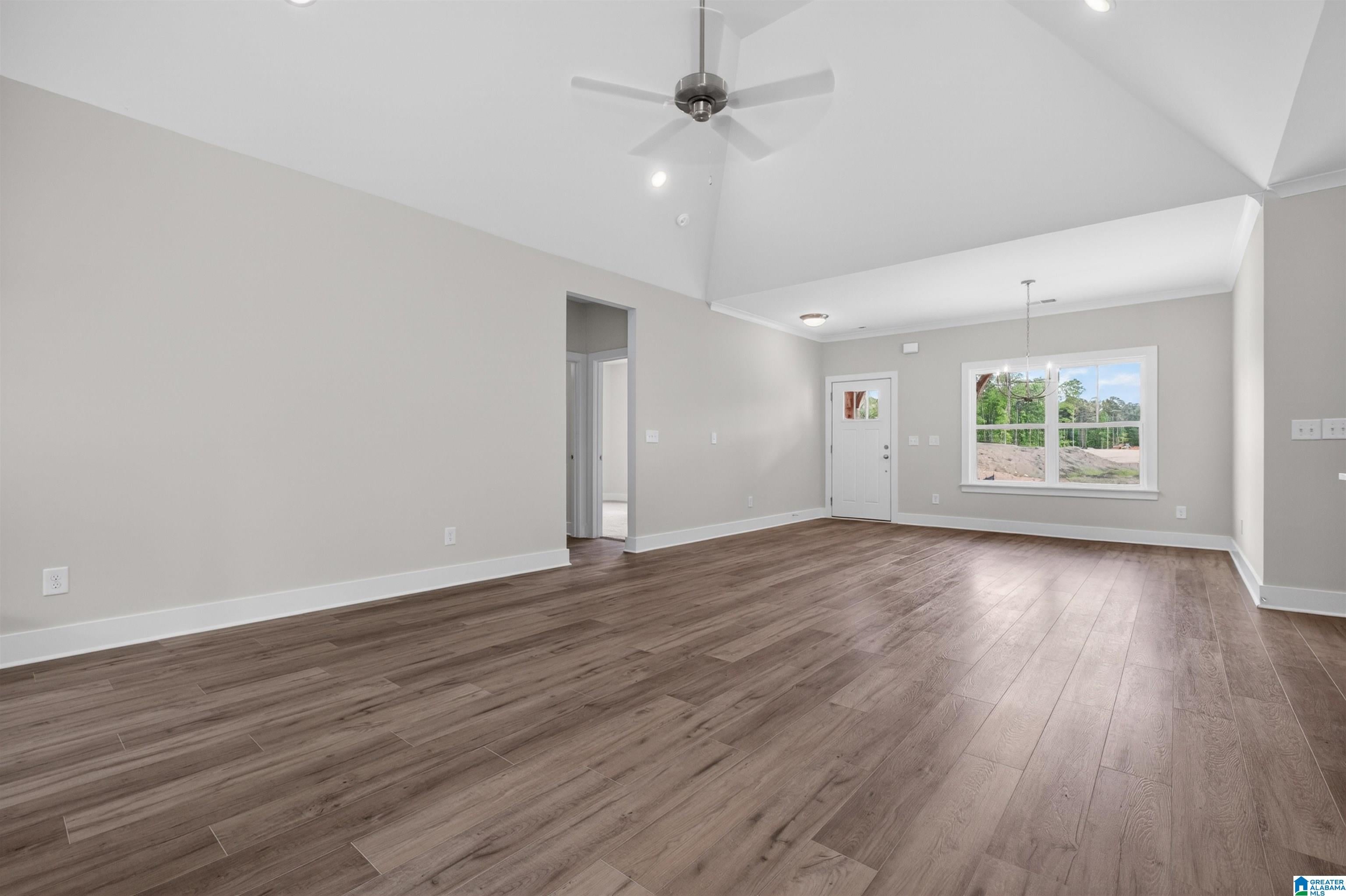 412 OVERLOOK CIRCLE