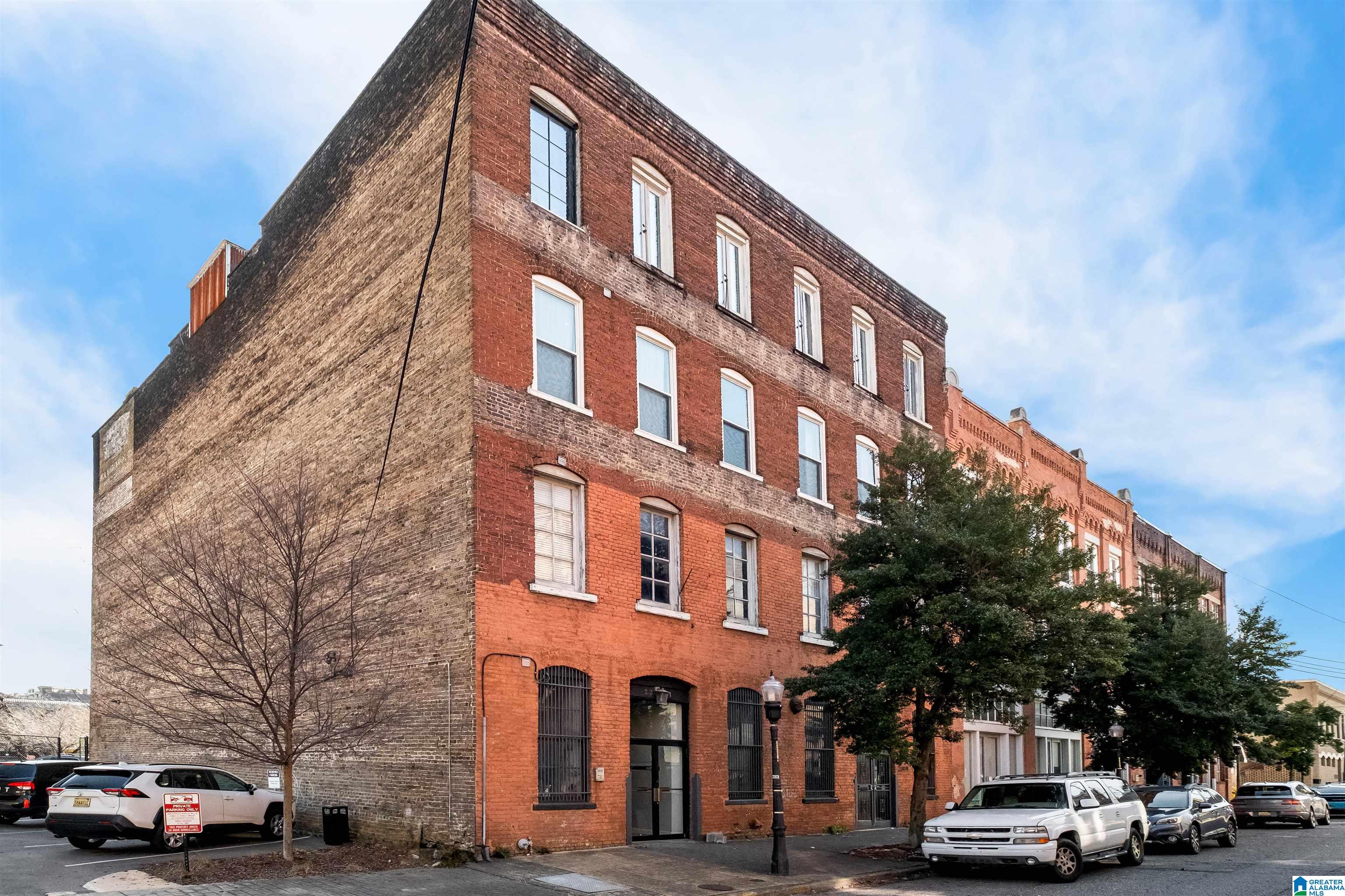 2311 MORRIS AVENUE 300