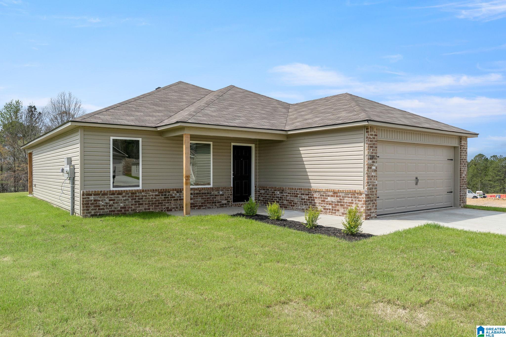 881 CAMDEN LOOP
