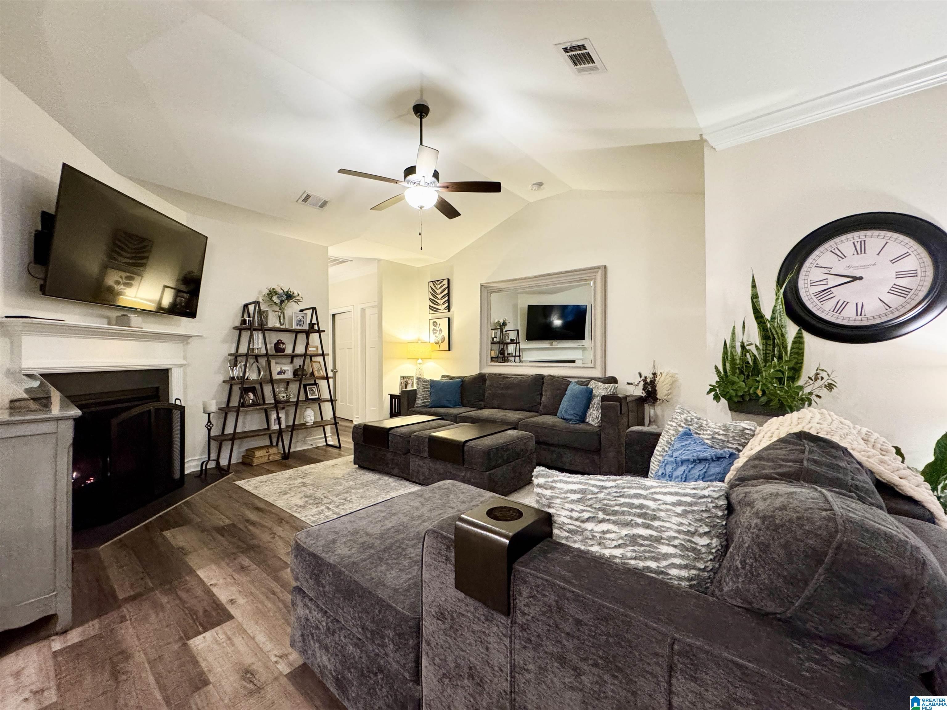 26 RED CAMELLIA COURT