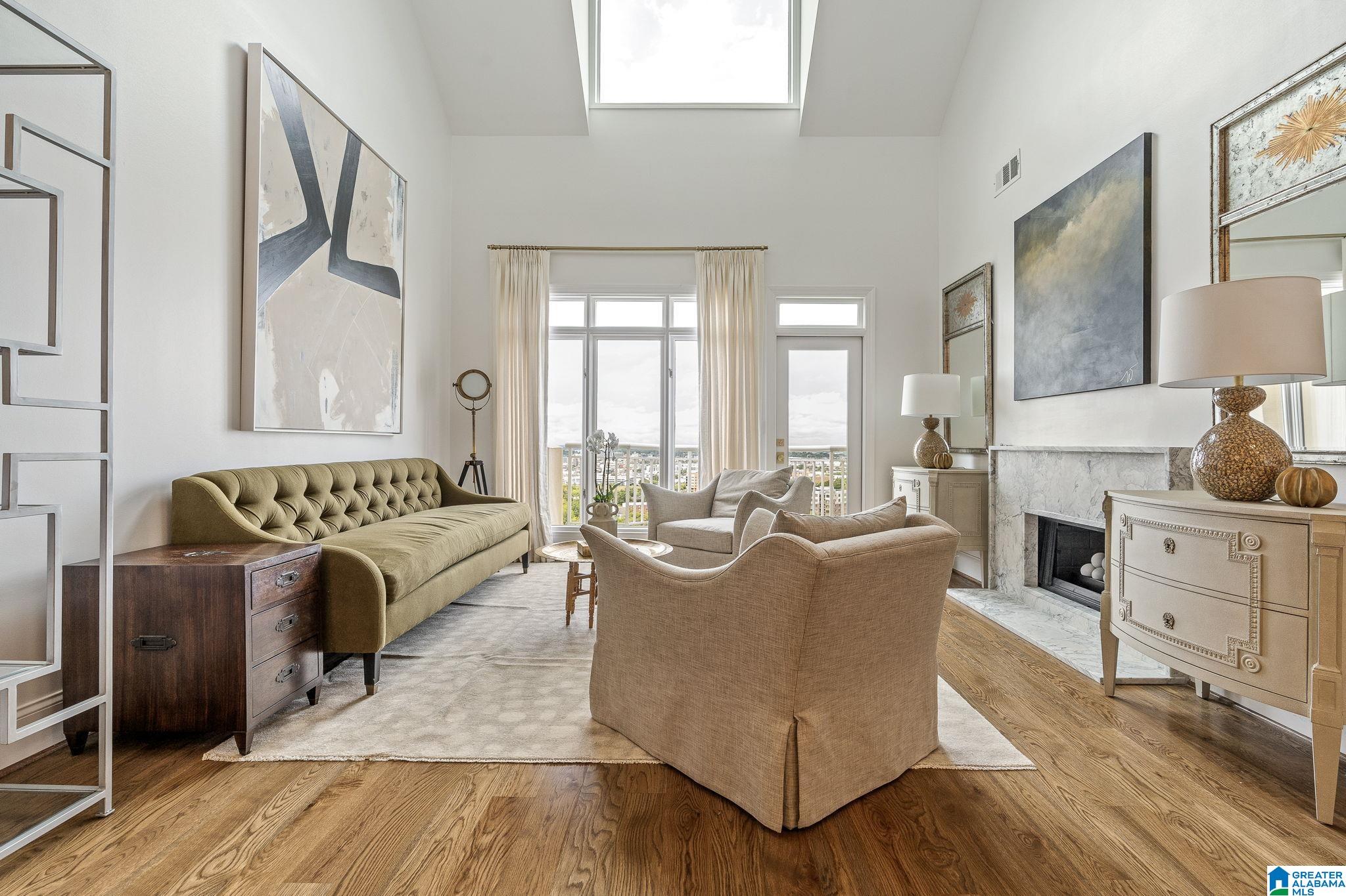 2600 ARLINGTON AVENUE S 83