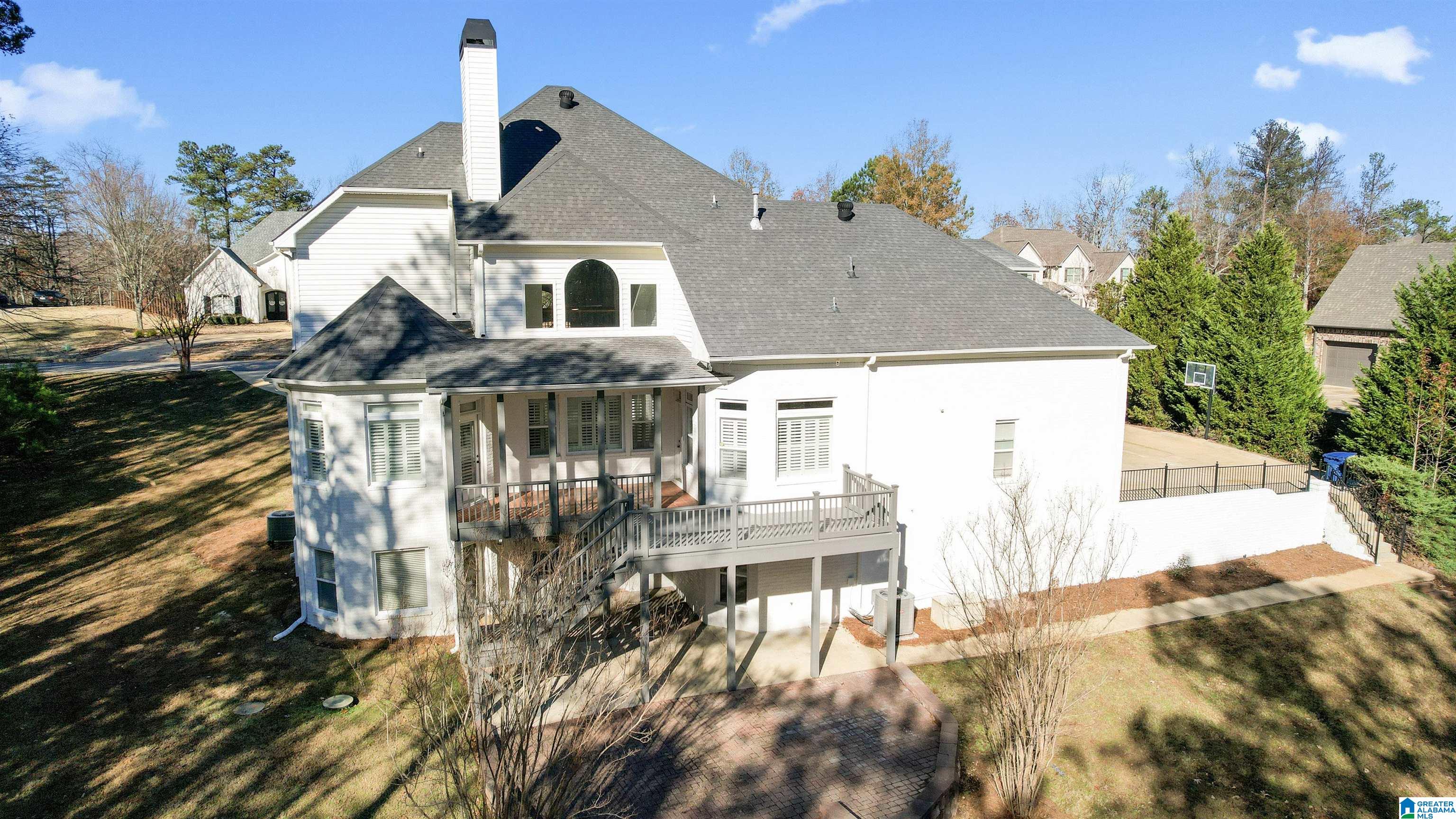 2116 LAKEVIEW TRACE