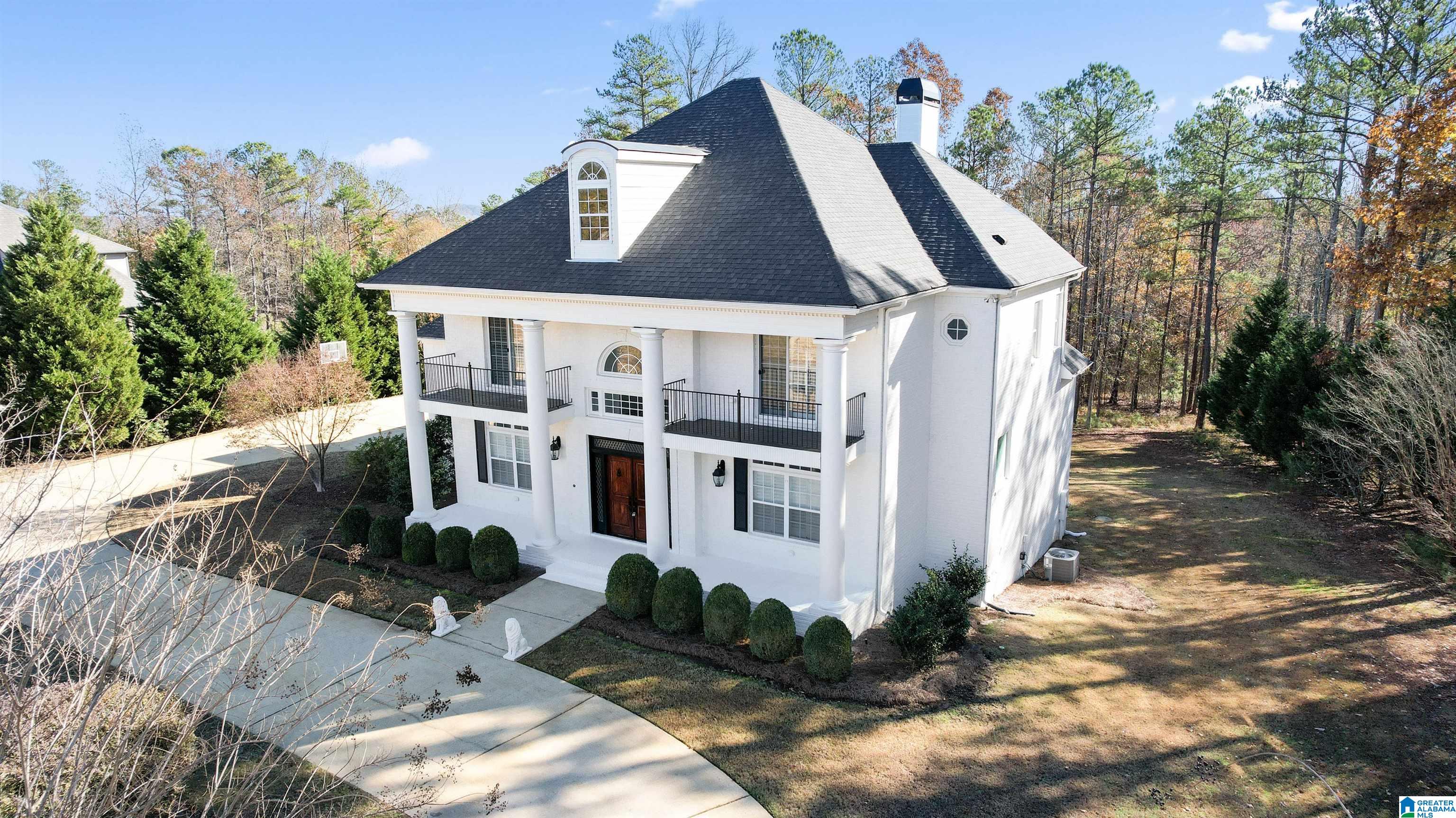 2116 LAKEVIEW TRACE