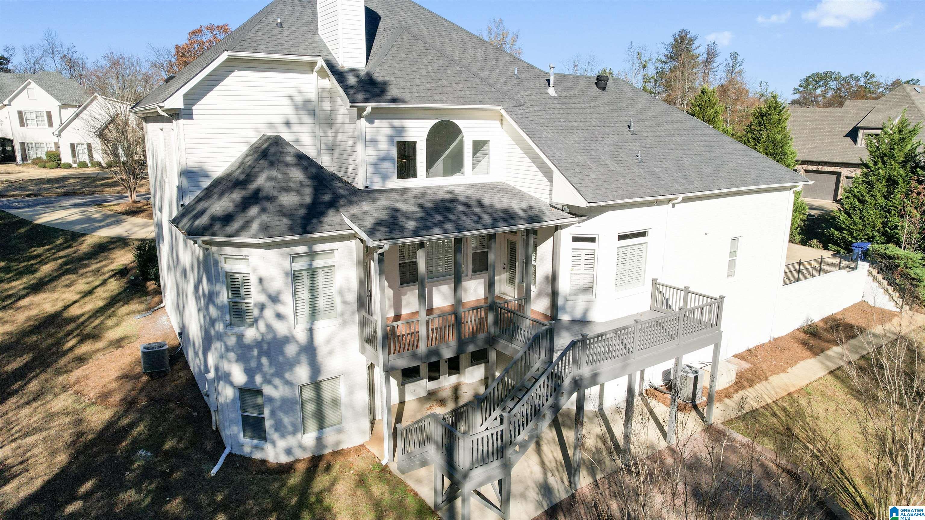 2116 LAKEVIEW TRACE