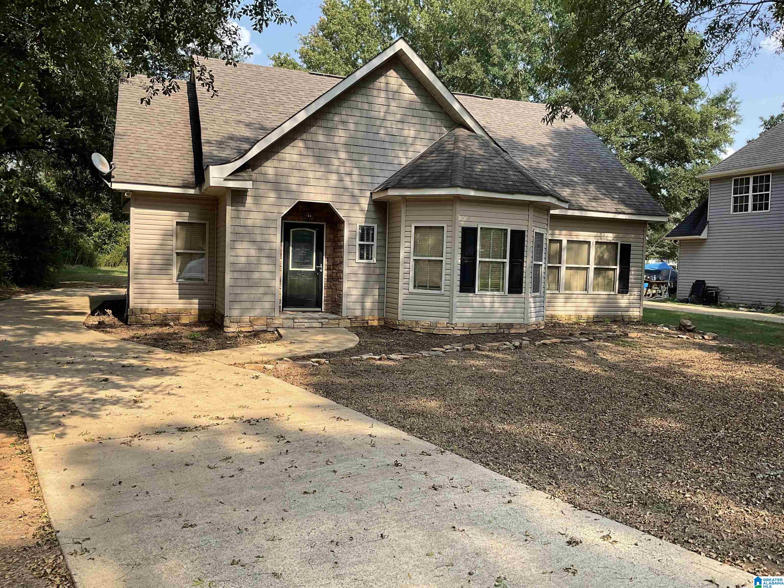 Photo 1 of 15 — 450 SW 8TH AVENUE, CHILDERSBURG, AL 35044