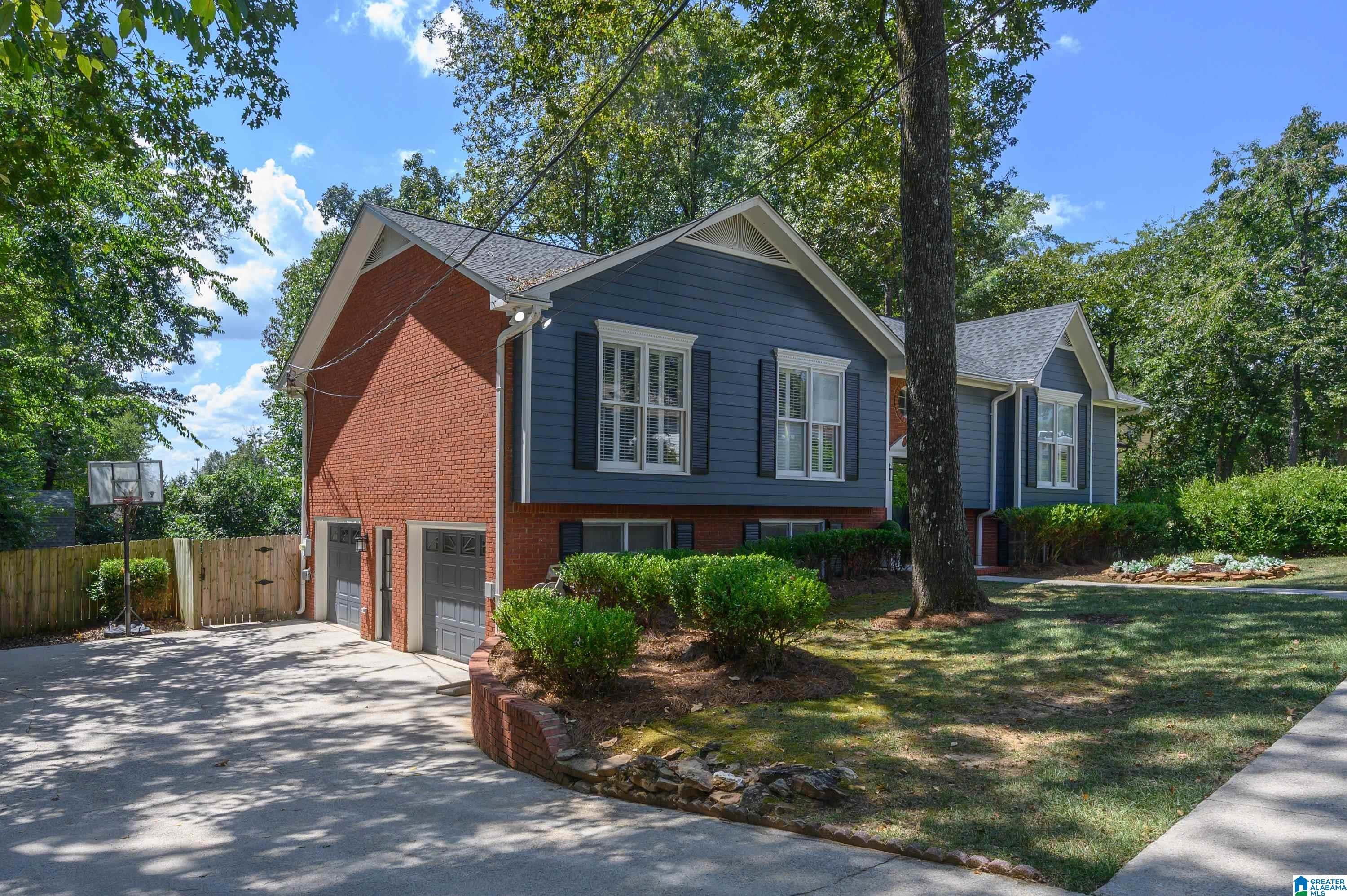 1351 SHADES RUN CIRCLE