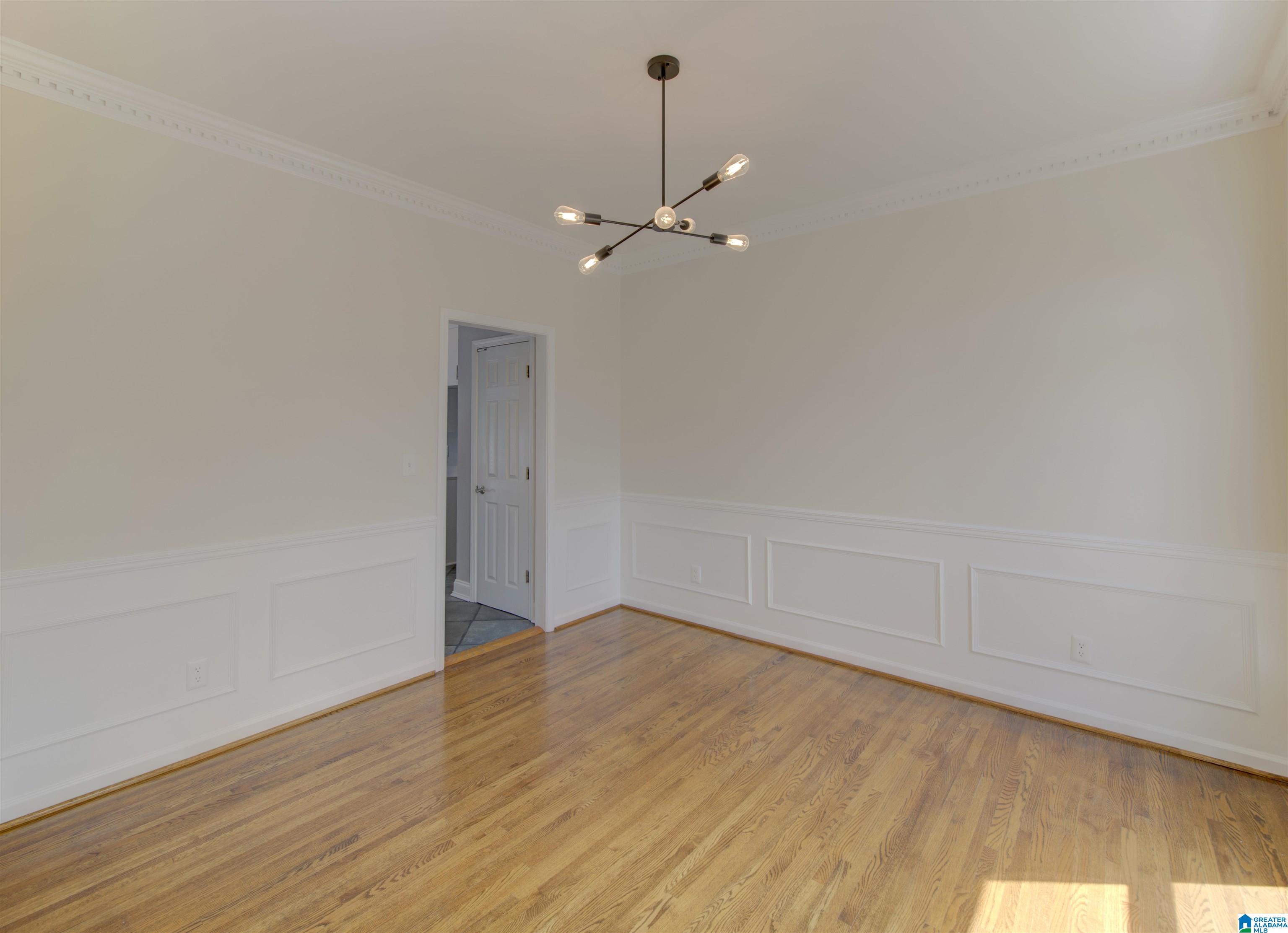 2209 CIRCLE VIEW LANE