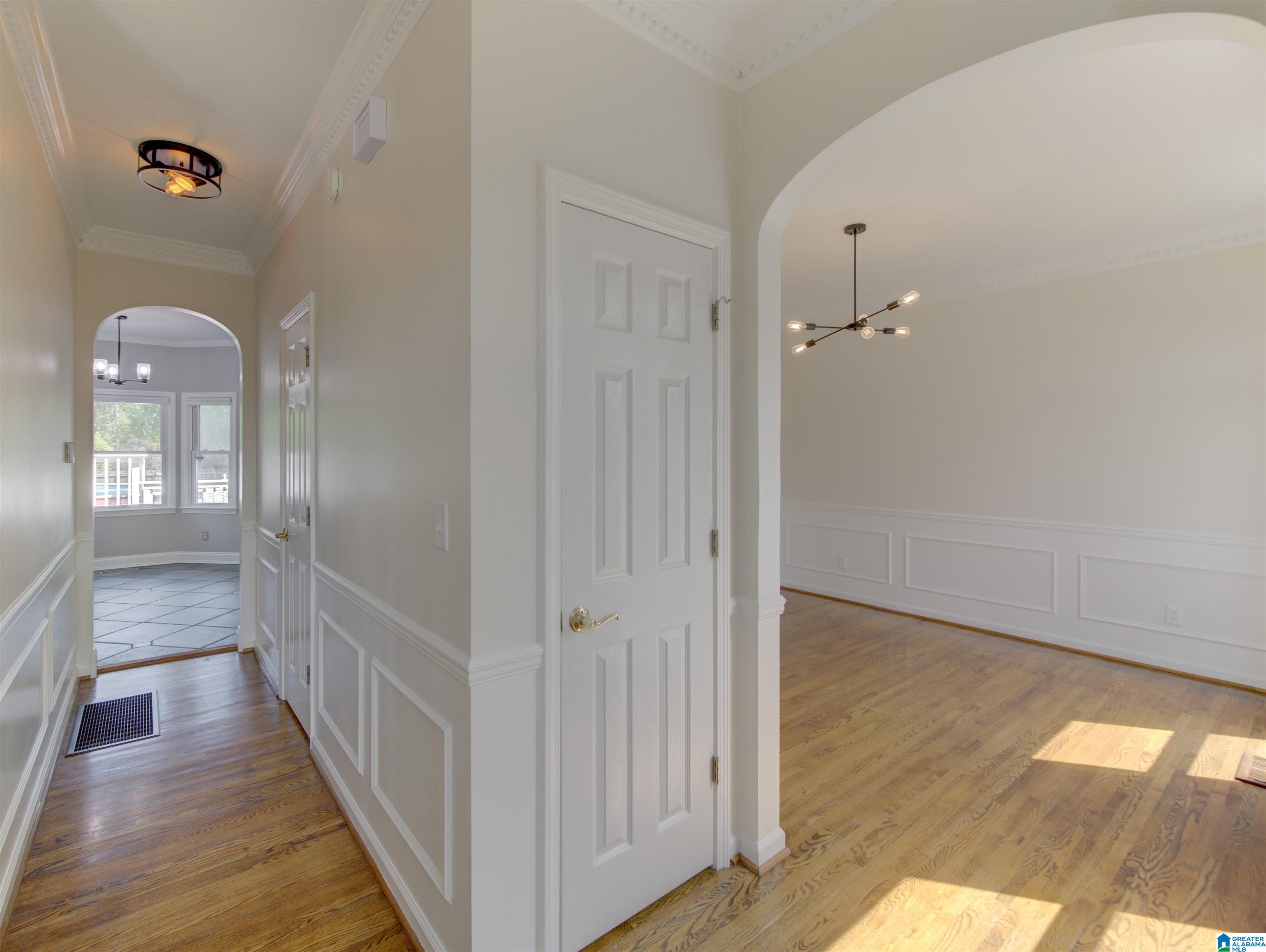 2209 CIRCLE VIEW LANE