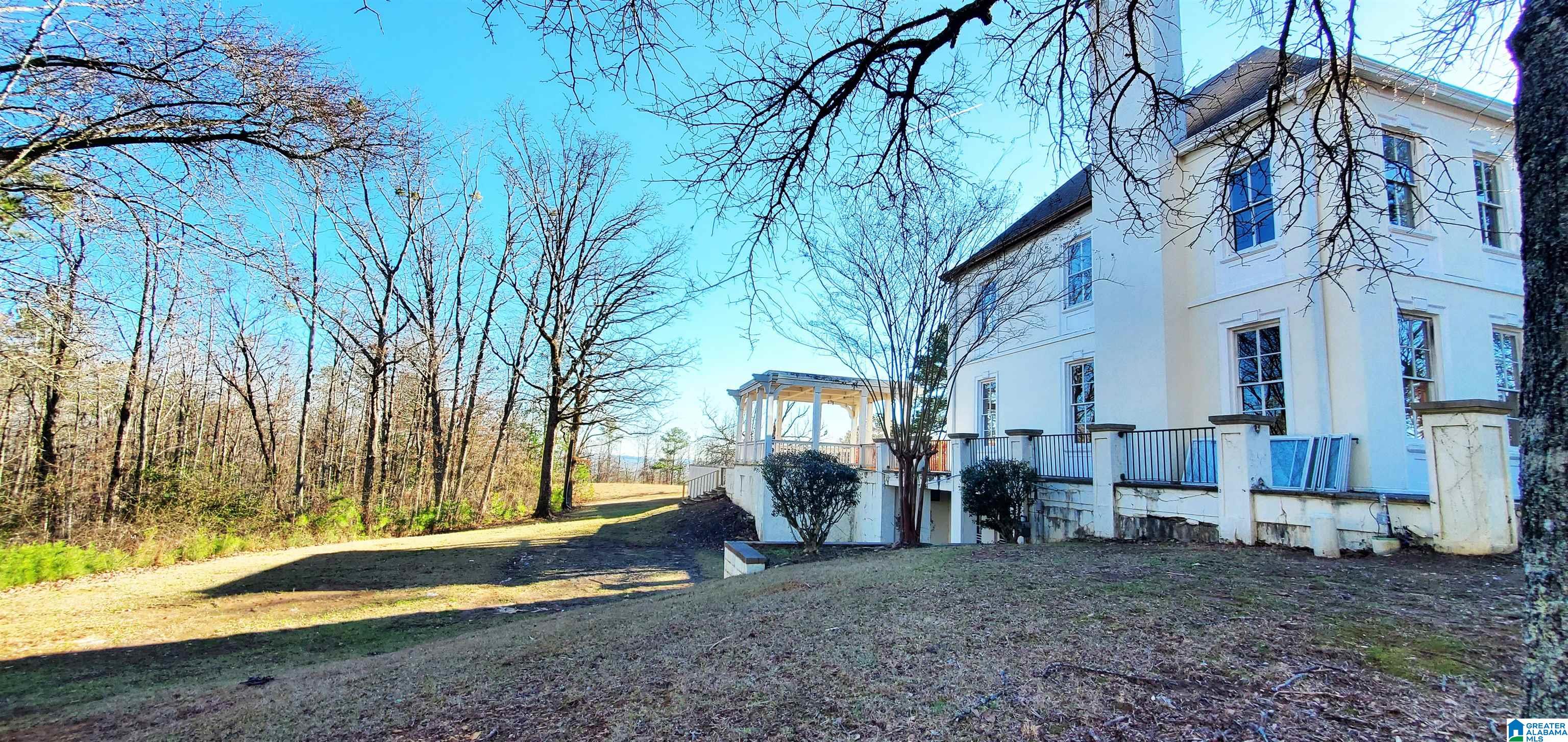 1500 STONEHILL ROAD