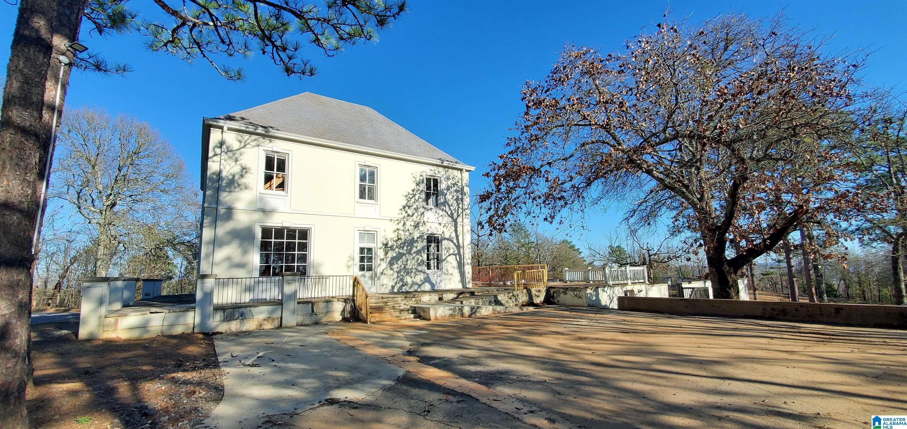 1500 STONEHILL ROAD