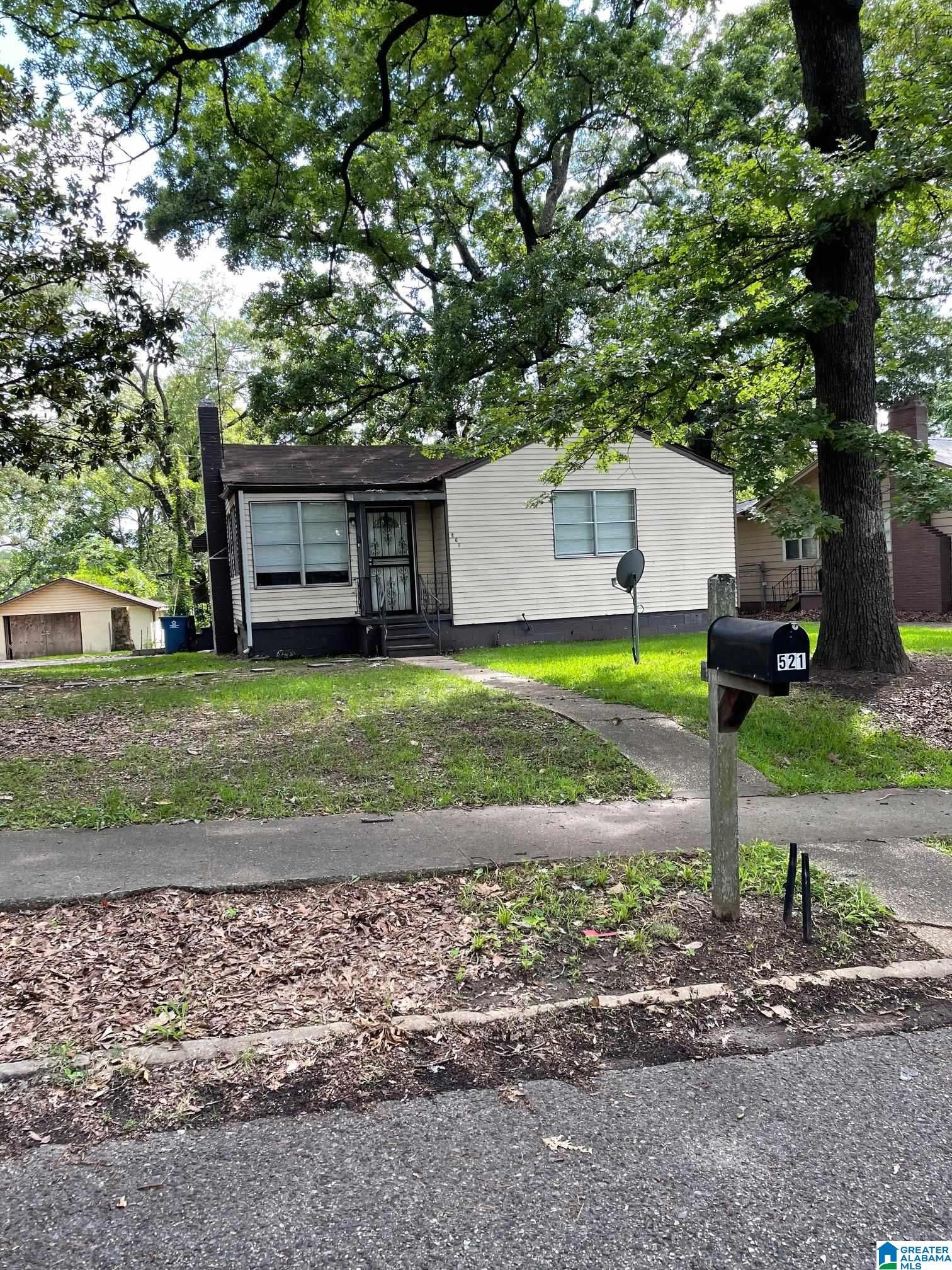 521 OSCEOLA CIRCLE