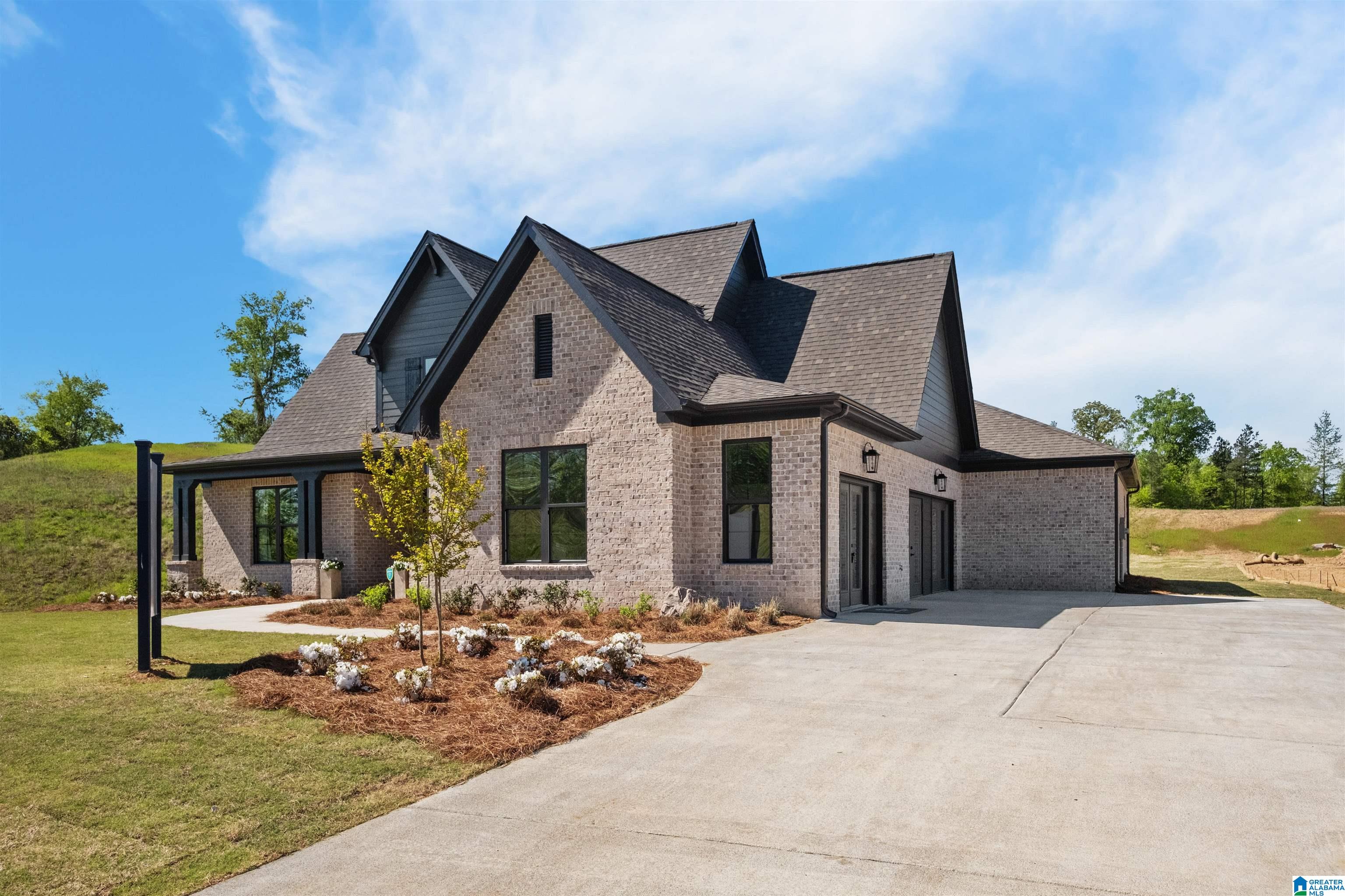 10 BLACKRIDGE CREST