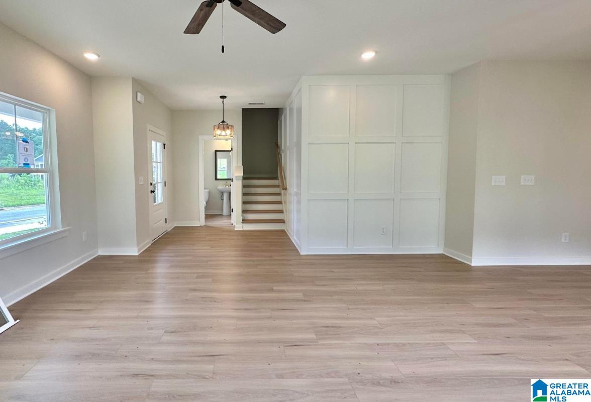 1014 UNALI TOWNES LOOP