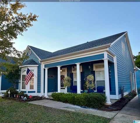 Photo of 6427 N Clubview Circle, BESSEMER, AL 35022 (MLS # 21465007)