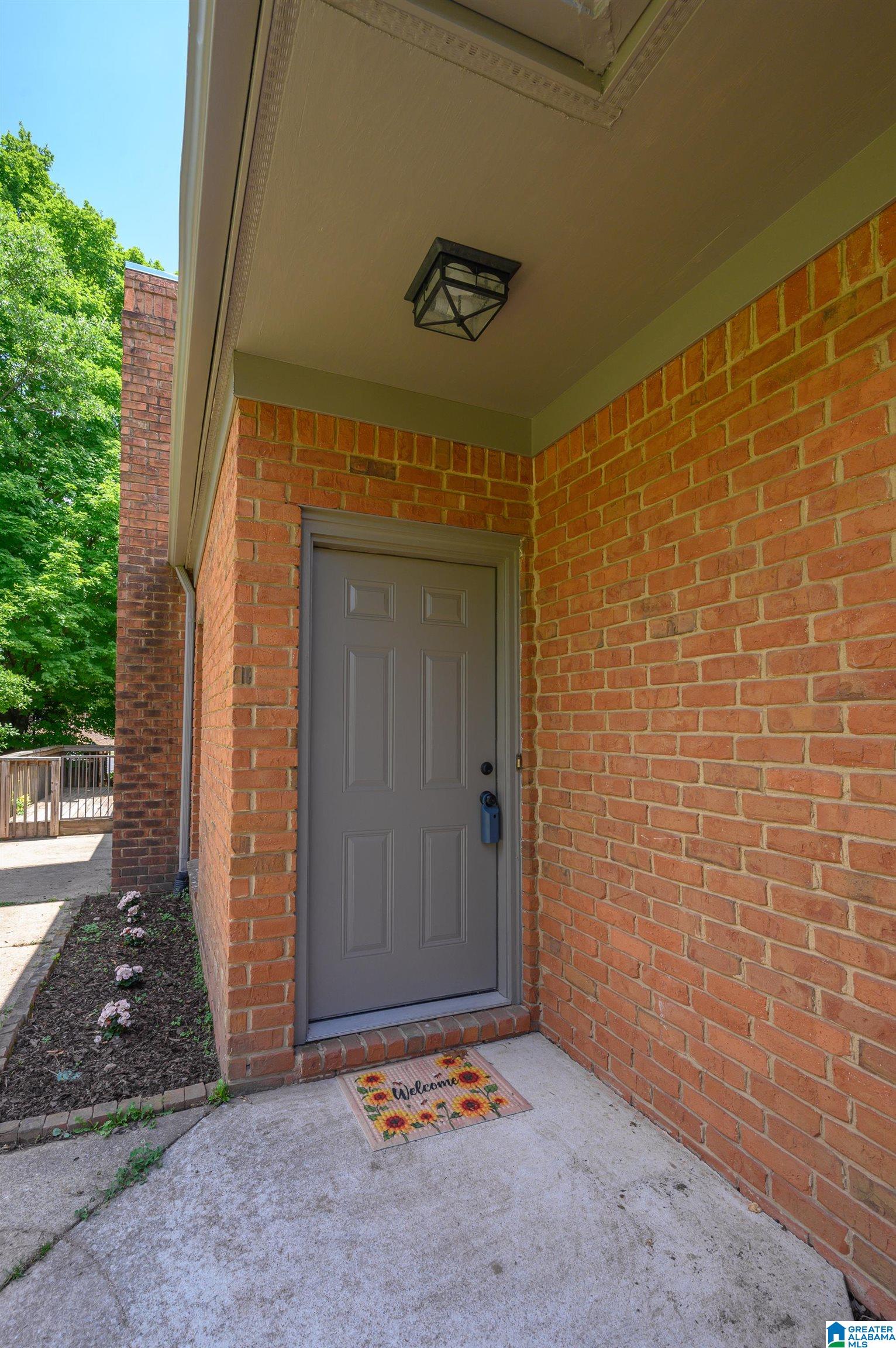 757 ROCKFORD DRIVE