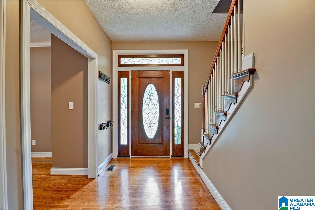 204 HICKORY HILL CIRCLE