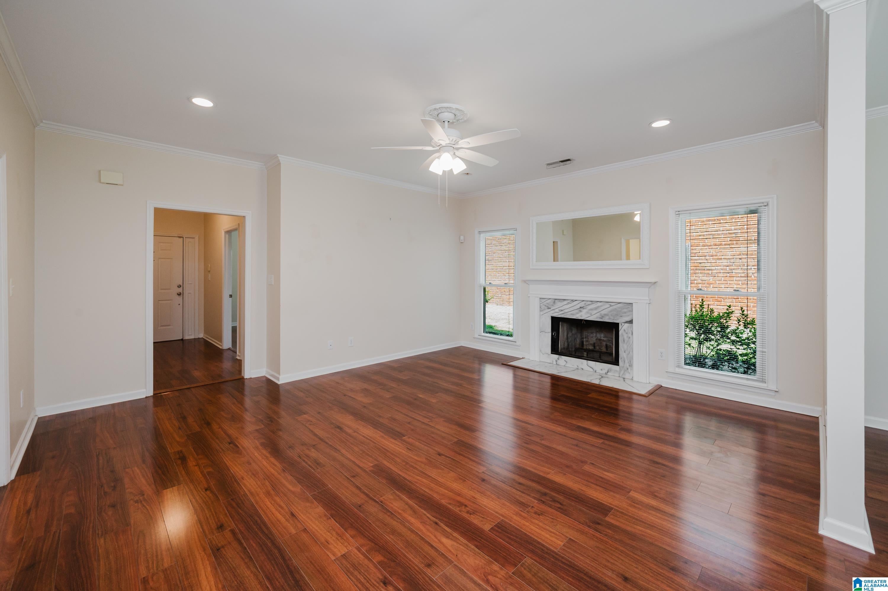 817 ROCKFORD LANE