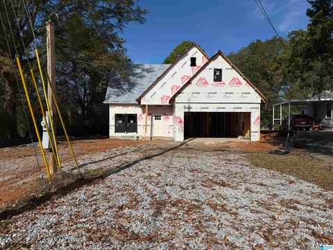 902 6TH AVENUE SW ALABASTER AL 35007