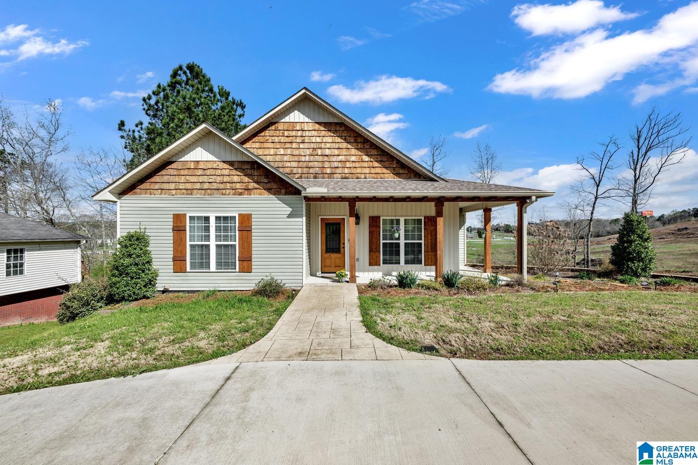 235 WHITE OAK LOOP