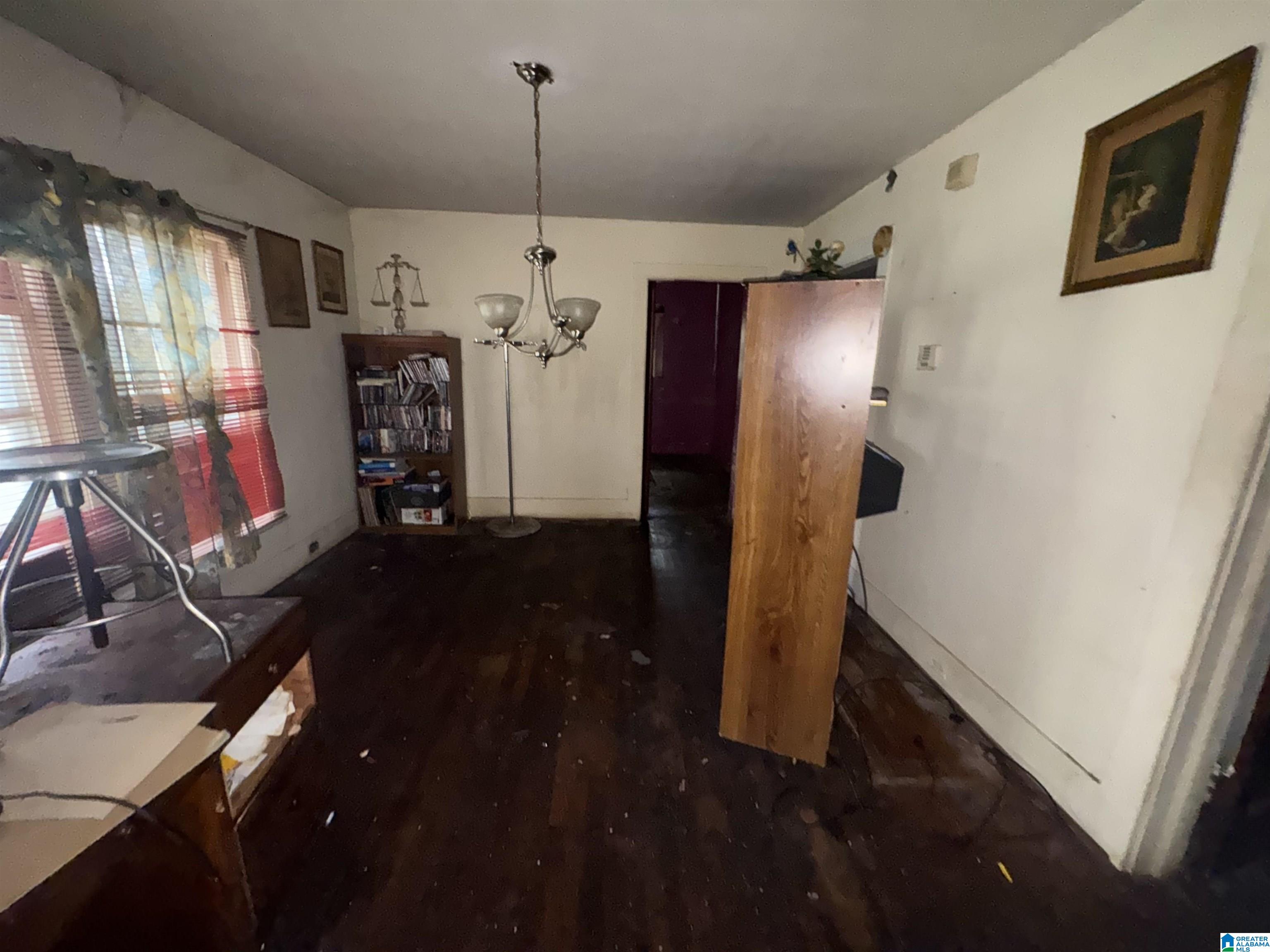 1721 MCMILLON AVENUE SW