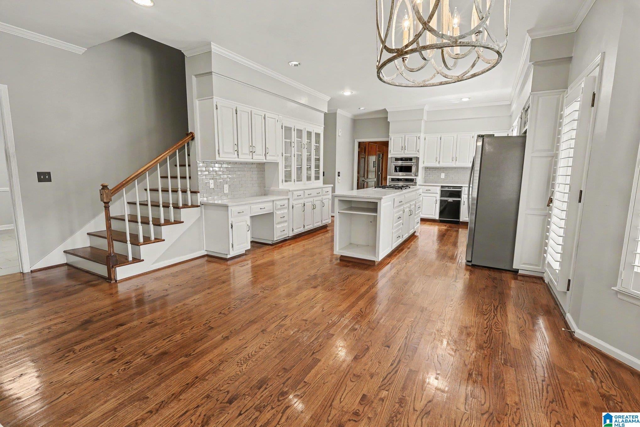 1941 RIVER WAY DRIVE