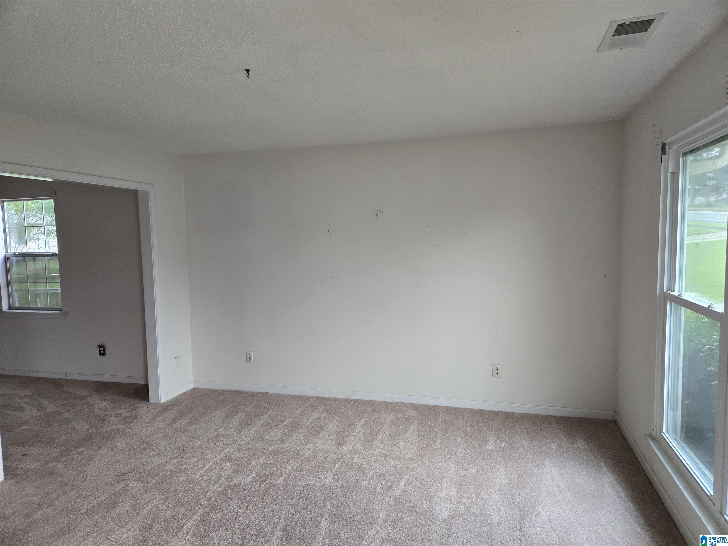 532 LAMPLIGHTER LANE