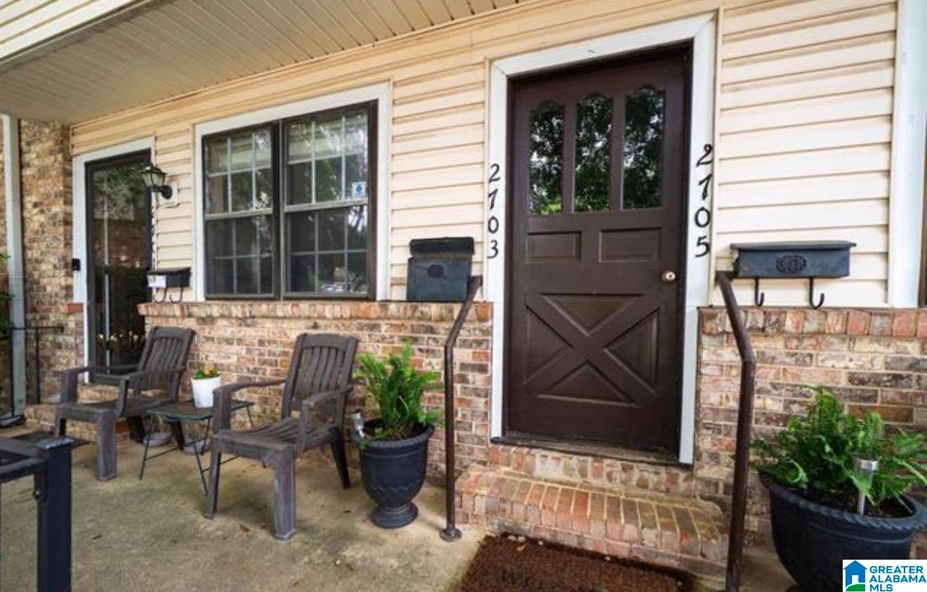 2703 SOUTHBURY CIRCLE 2703