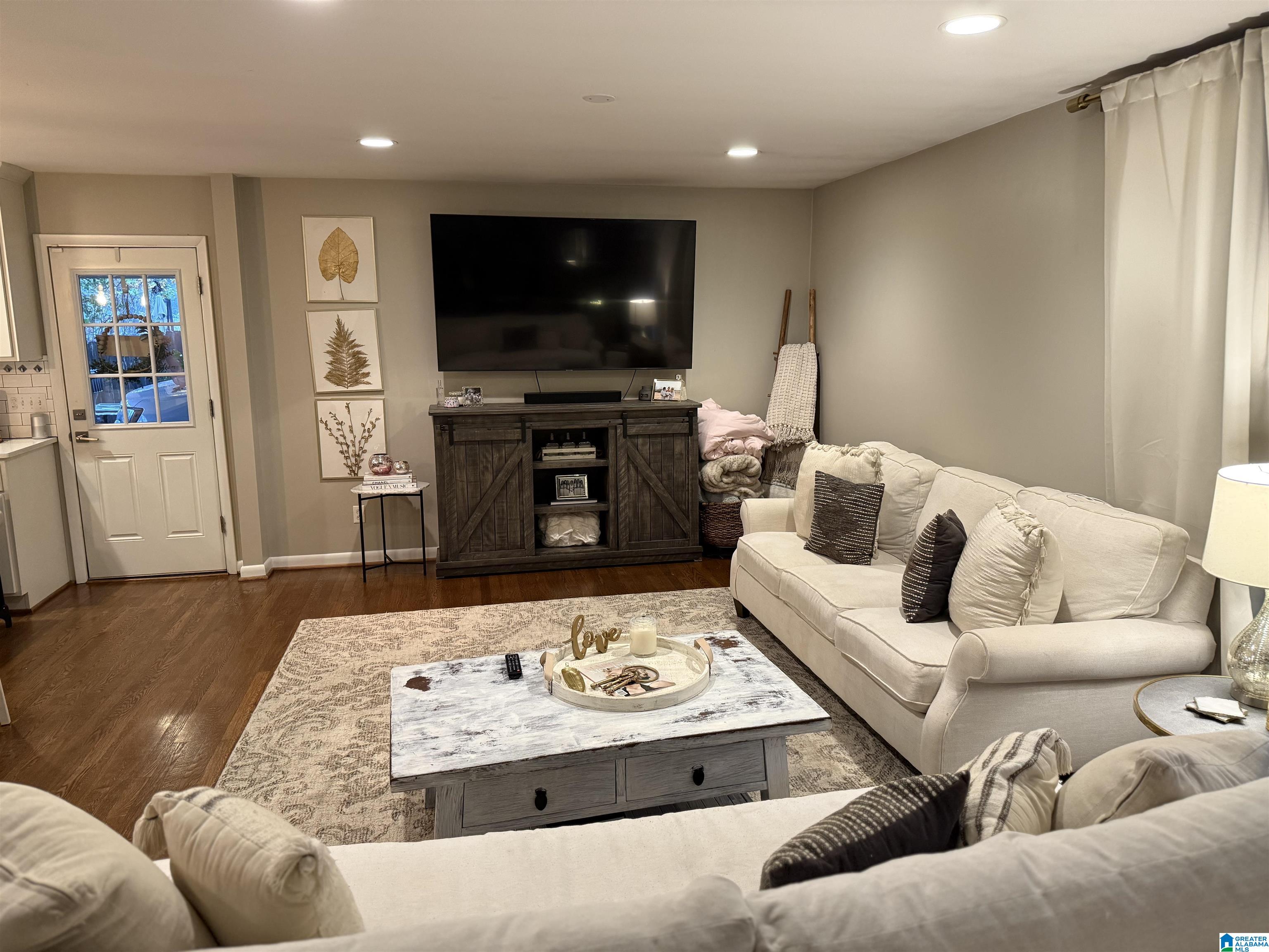 3153 WOODHAVEN DRIVE