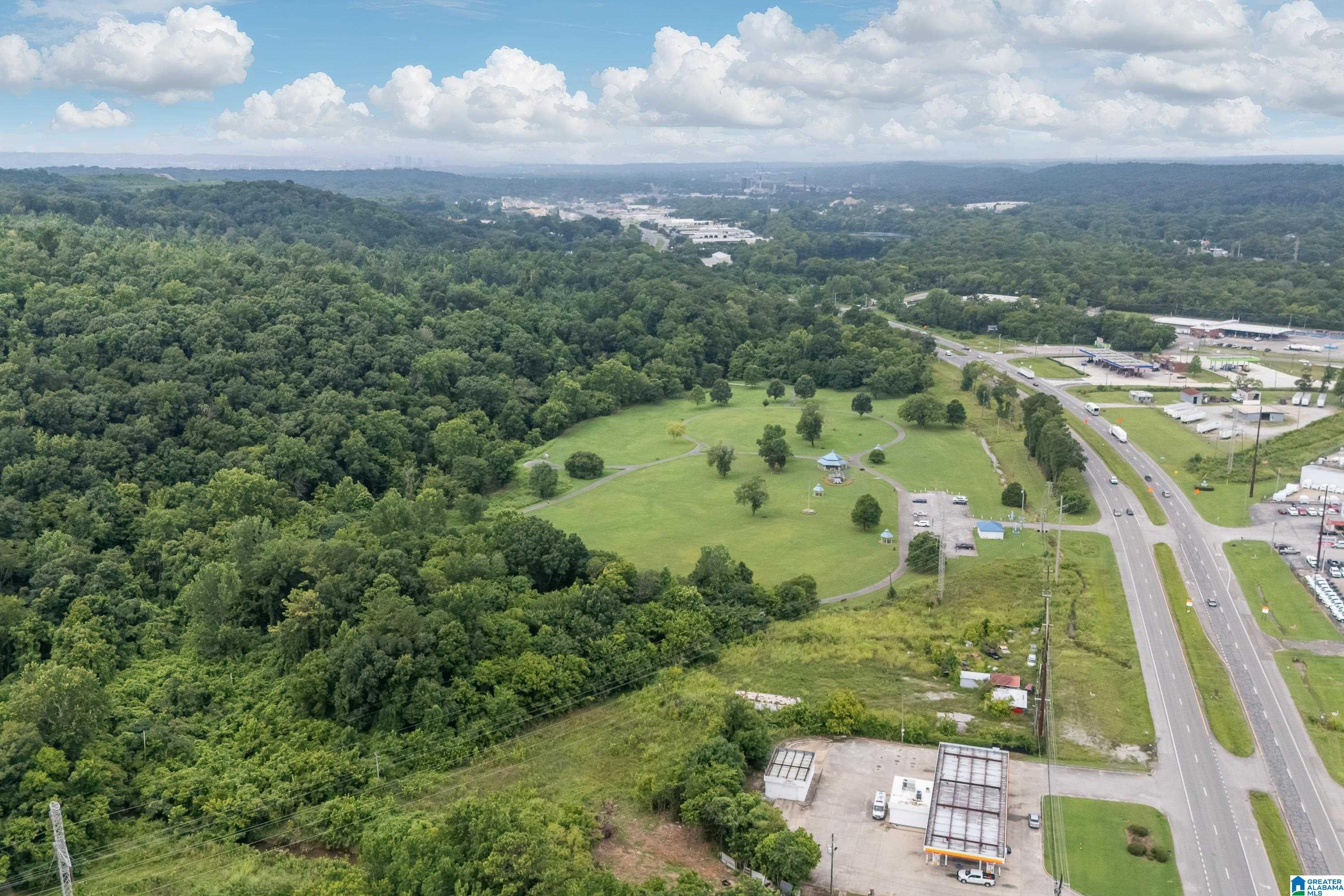 2519 PINSON VALLEY PARKWAY /2