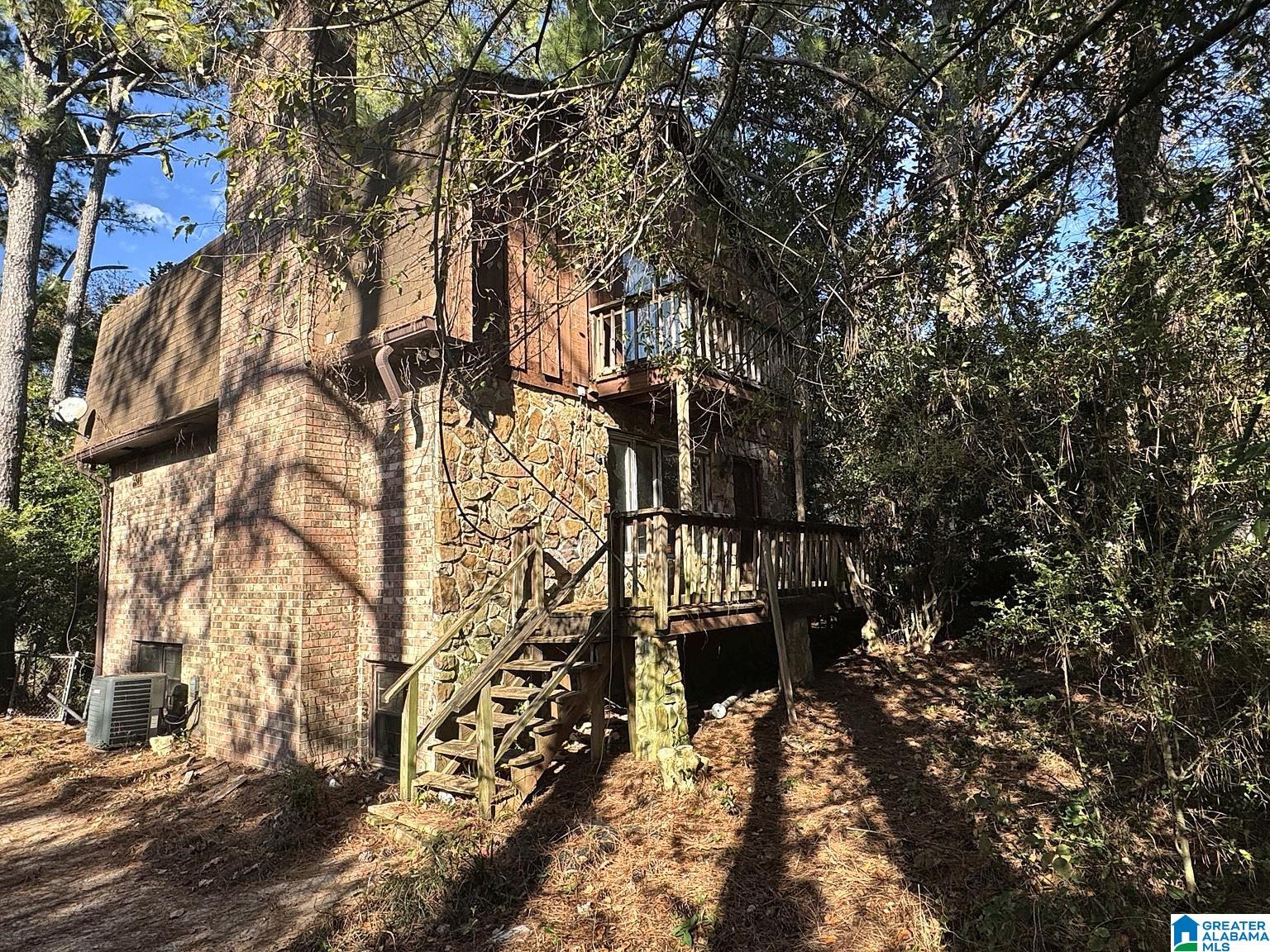 3235 WESTBROOK DRIVE
