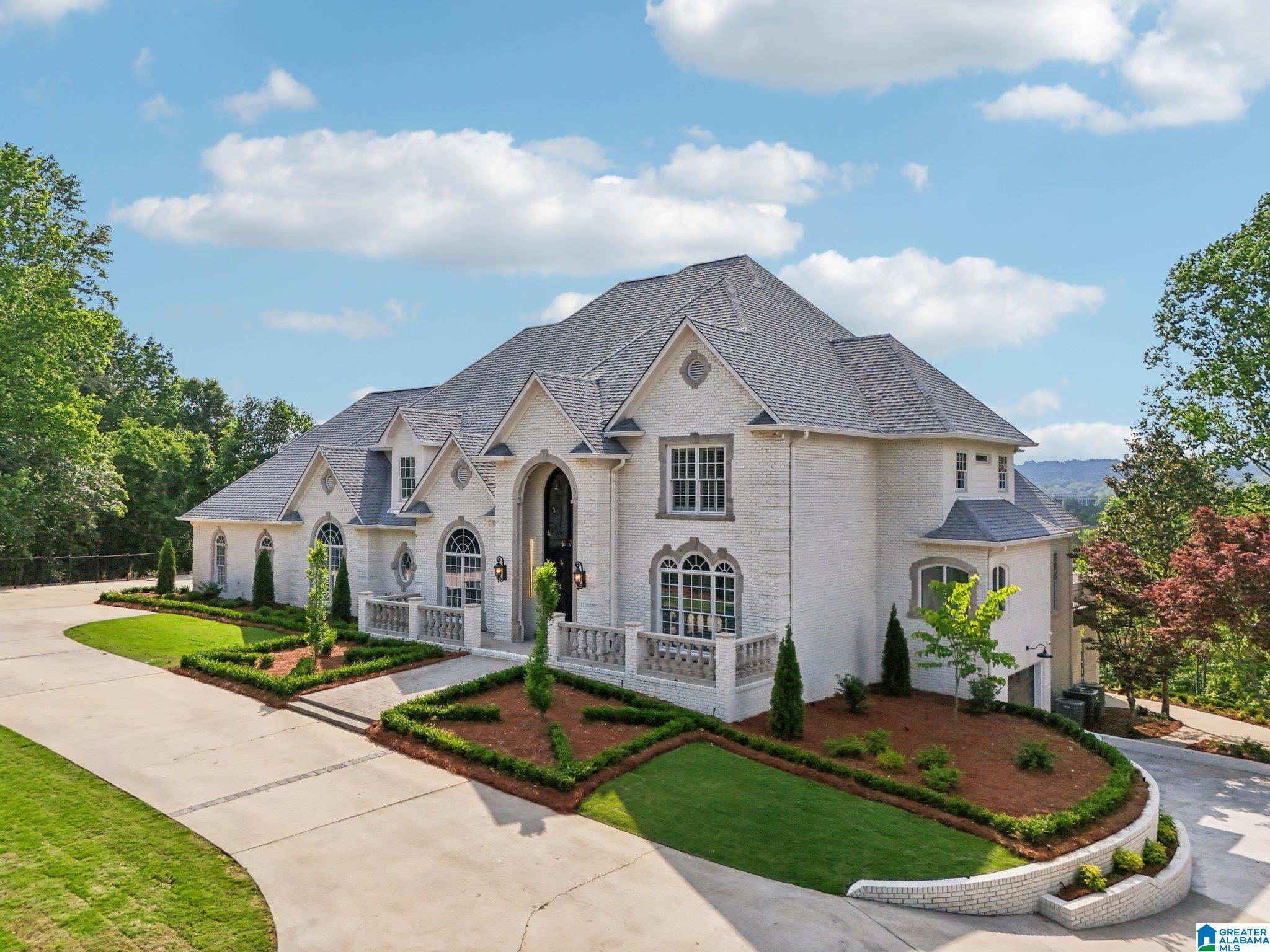 7016 FOUNDERS DRIVE