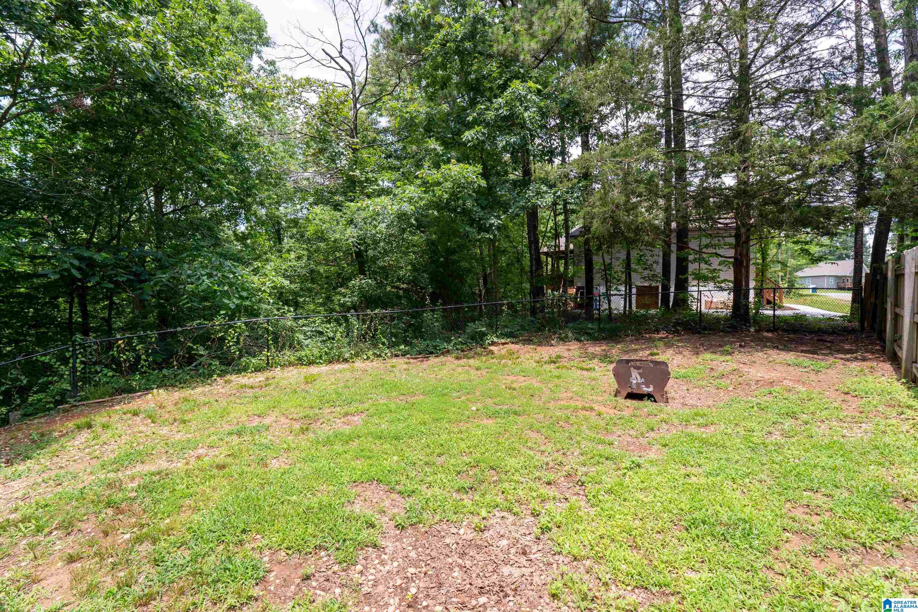 325 RIDGEWOOD DRIVE