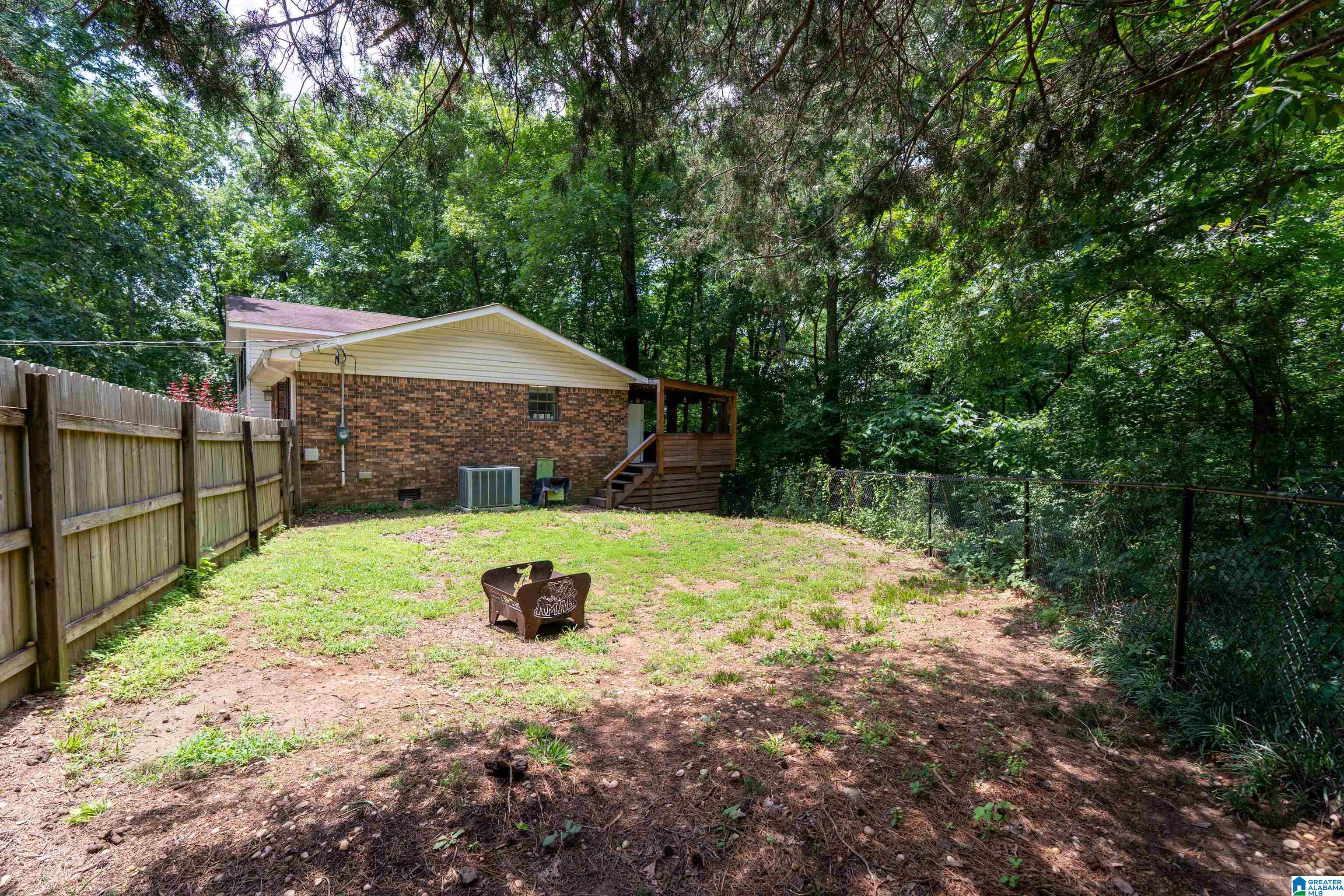 325 RIDGEWOOD DRIVE