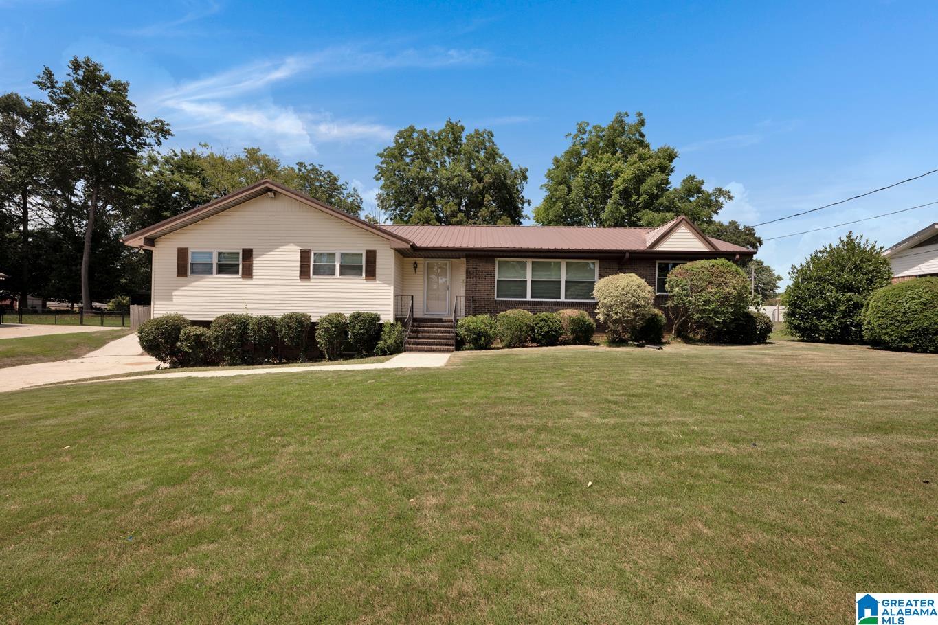 204 ARDELLA CR