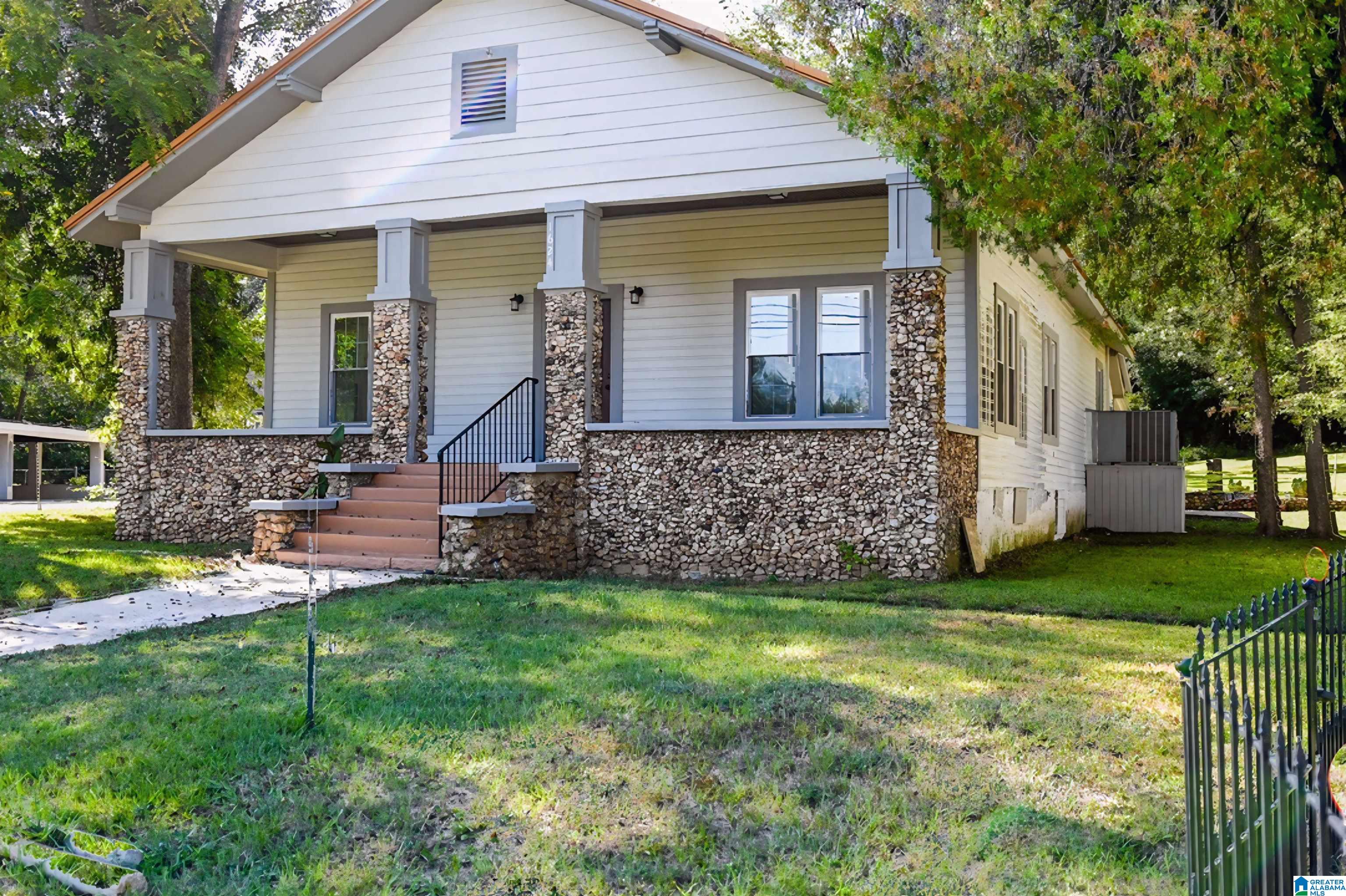 Photo 1 of 29 — 1624 ALLEN STREET, LEEDS, AL 35094