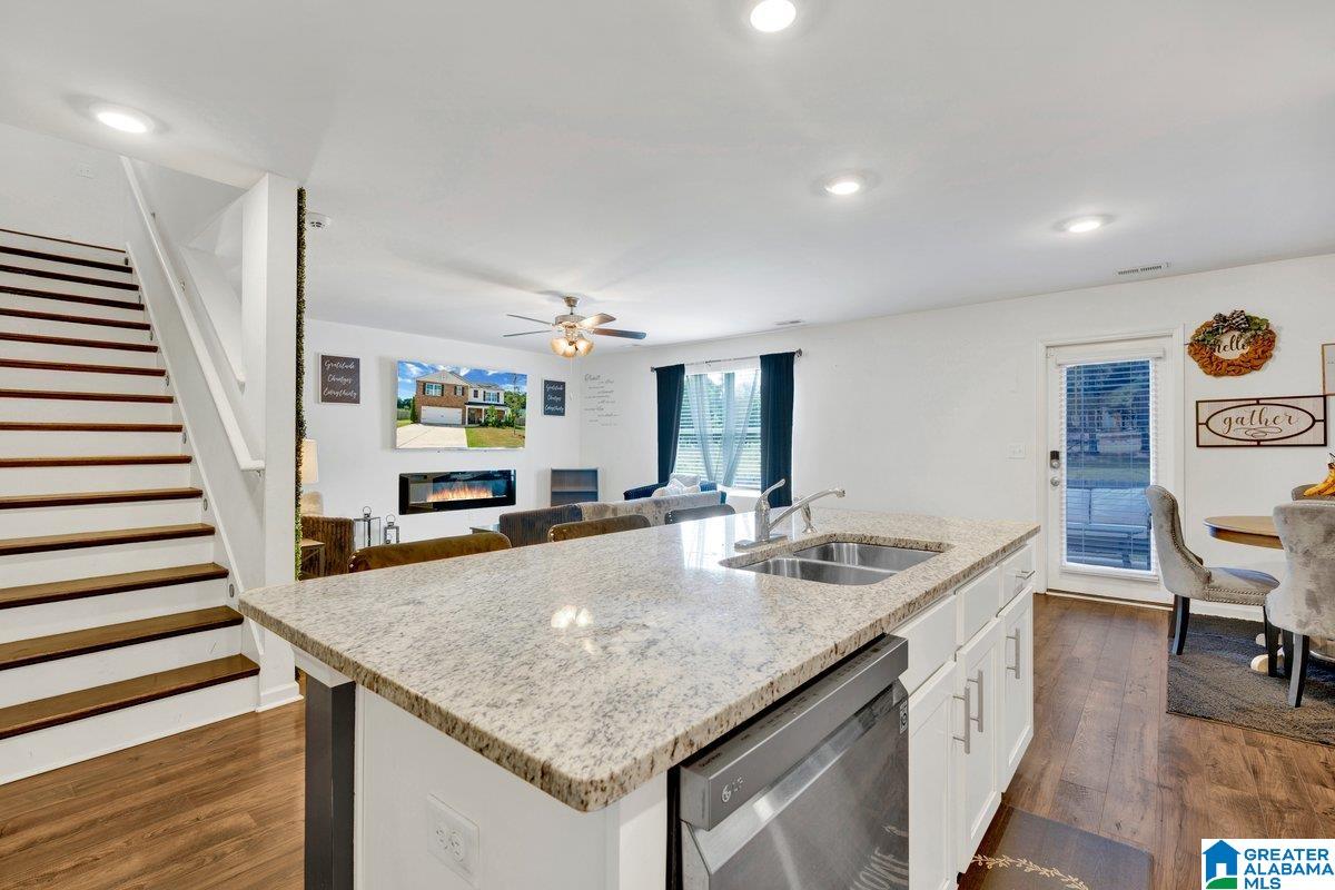 17940 APRIL LEIGH CIRCLE