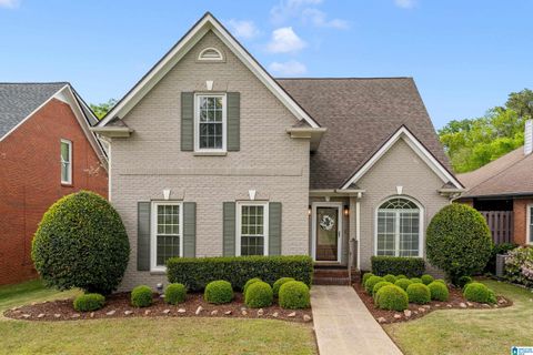 1136 MAYLAND LANE VESTAVIA HILLS AL 35216