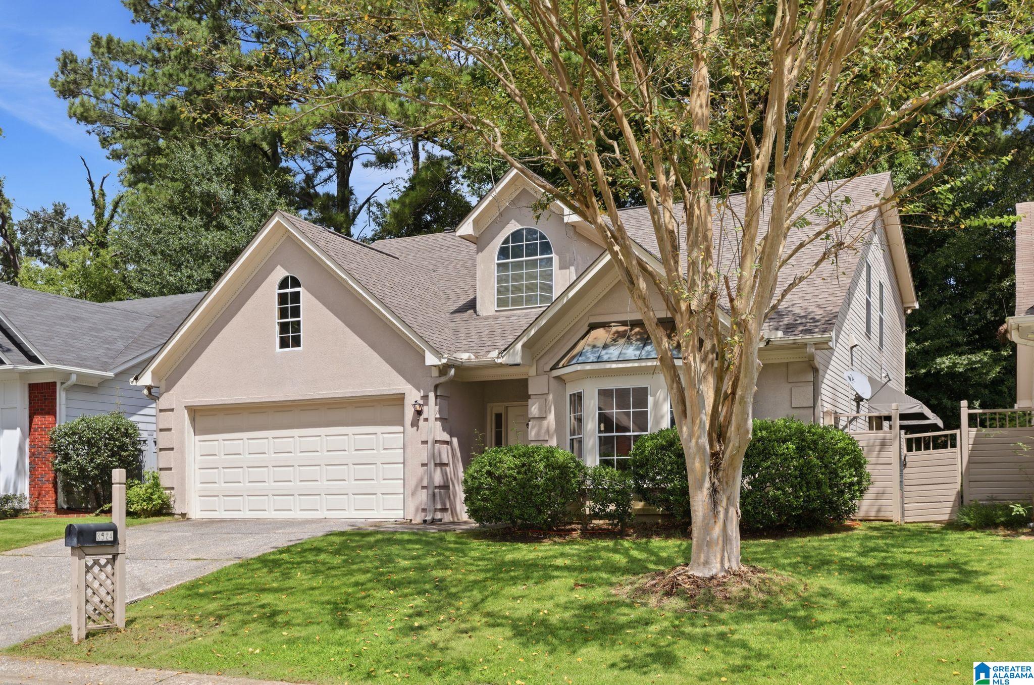 3924 KNOLLWOOD TRACE