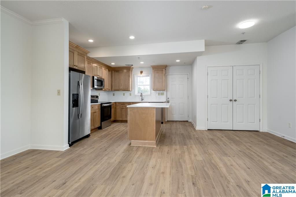 900 GENE STALLINGS AVENUE 8