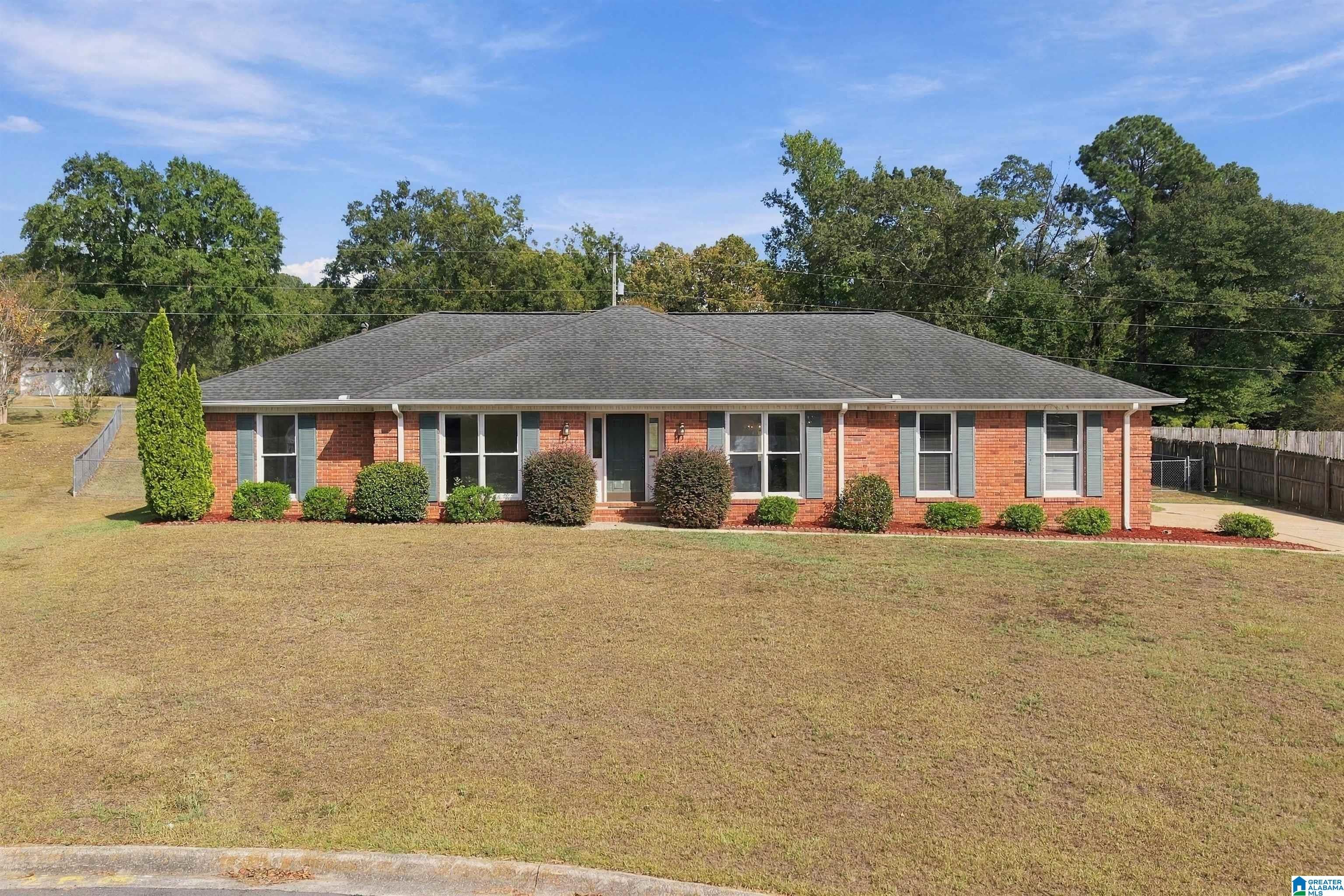 7207 CRAB APPLE CIRCLE