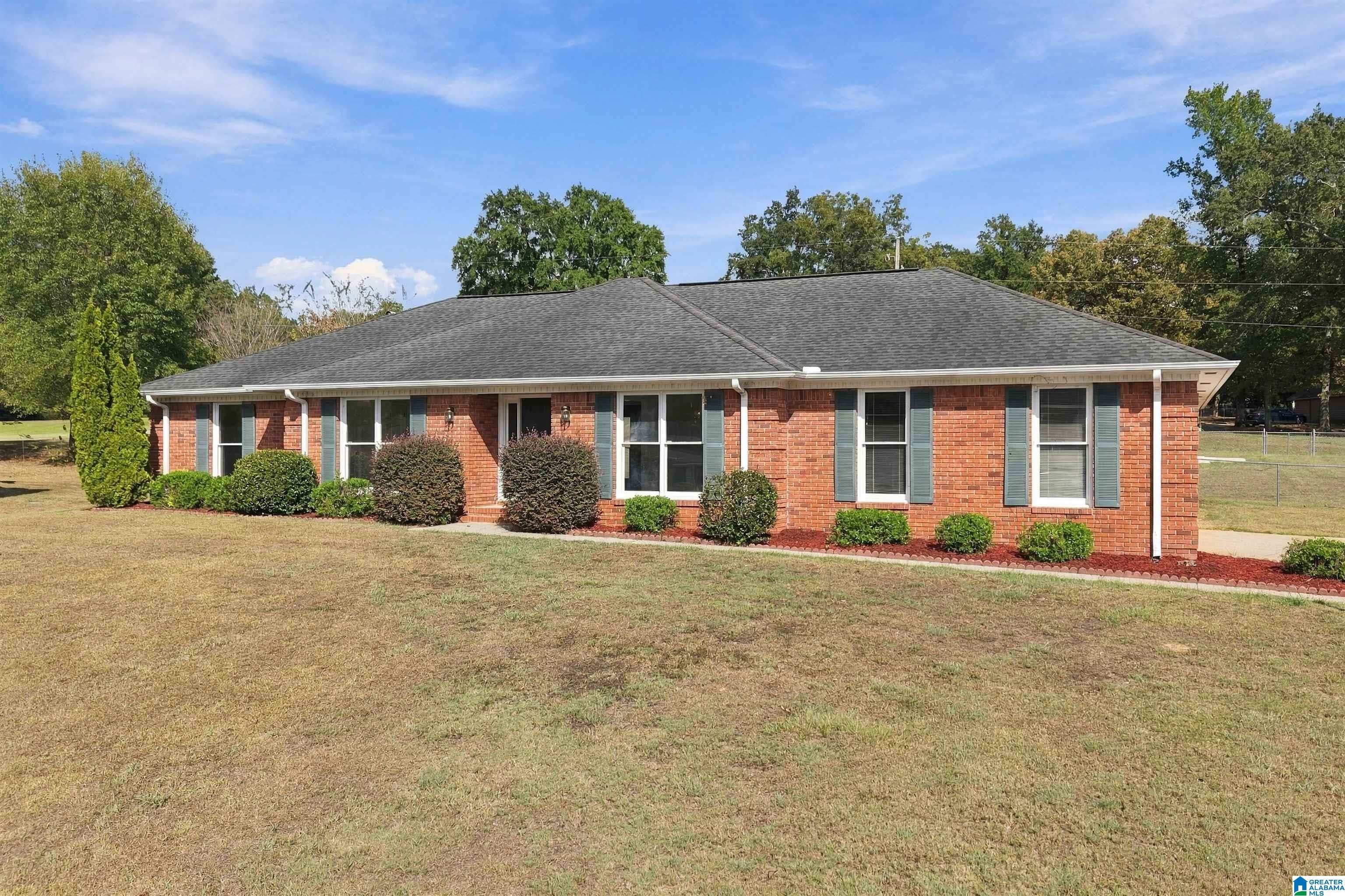7207 CRAB APPLE CIRCLE