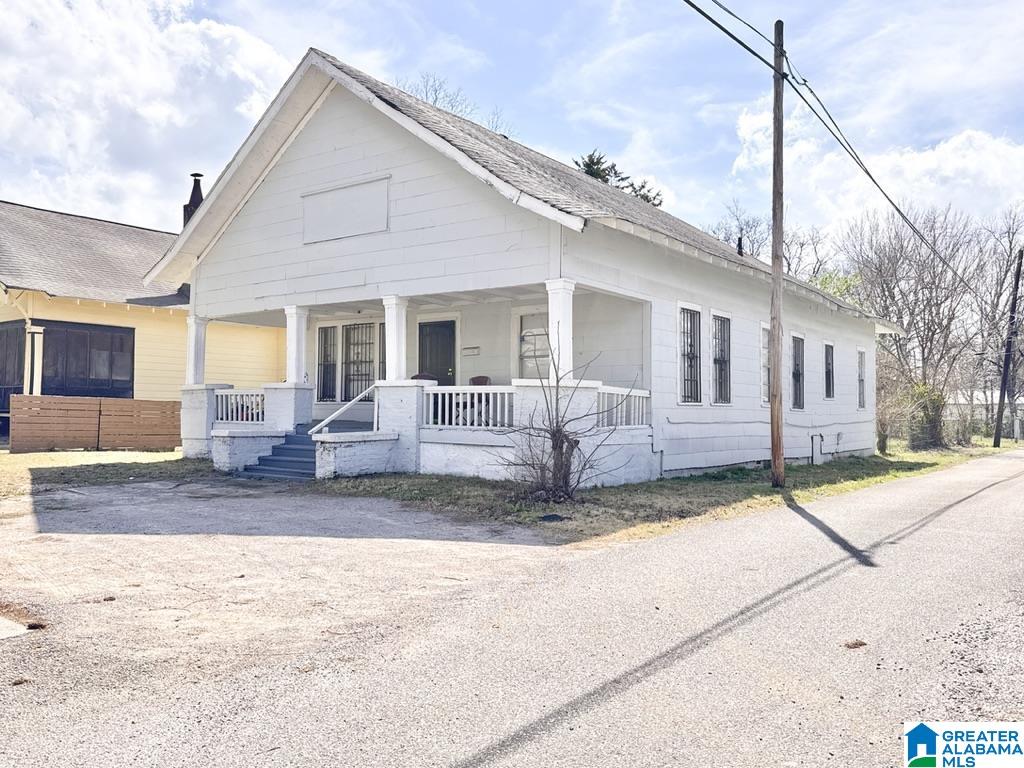 Photo 1 of 24 — 416 12TH STREET SW, BIRMINGHAM, AL 35211