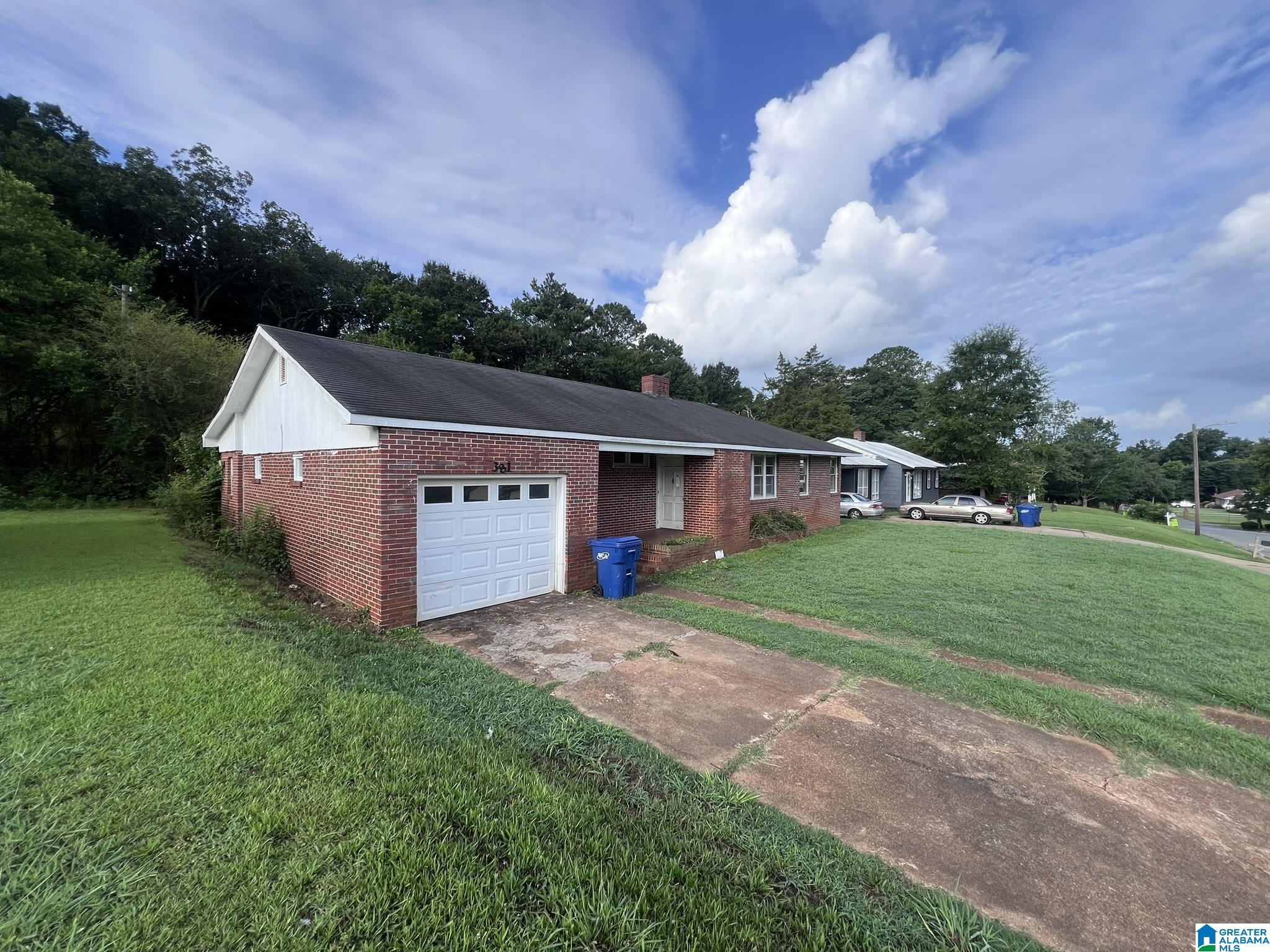 381 PINEHURST DRIVE