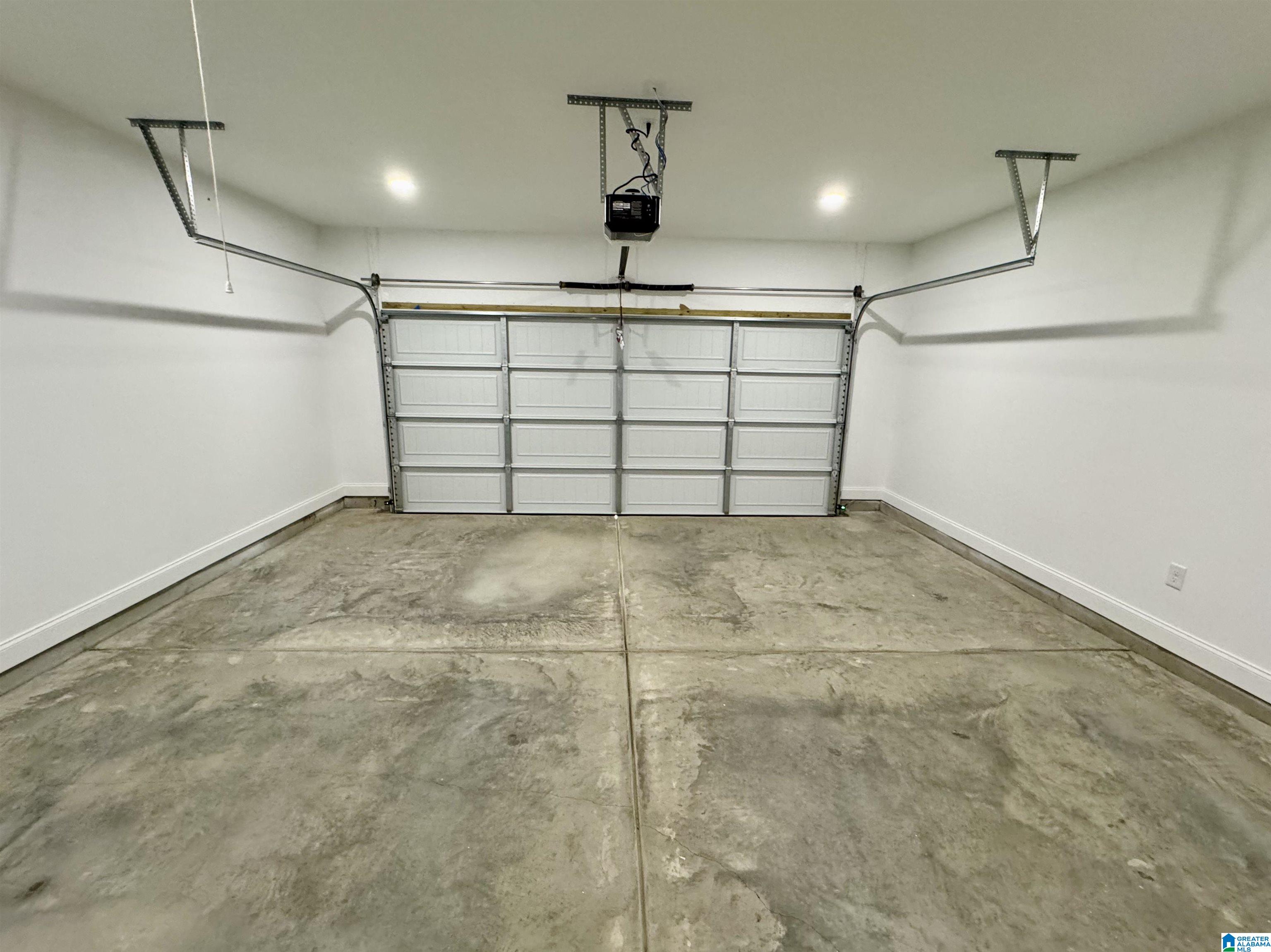 904 WILLOWBEND ROAD