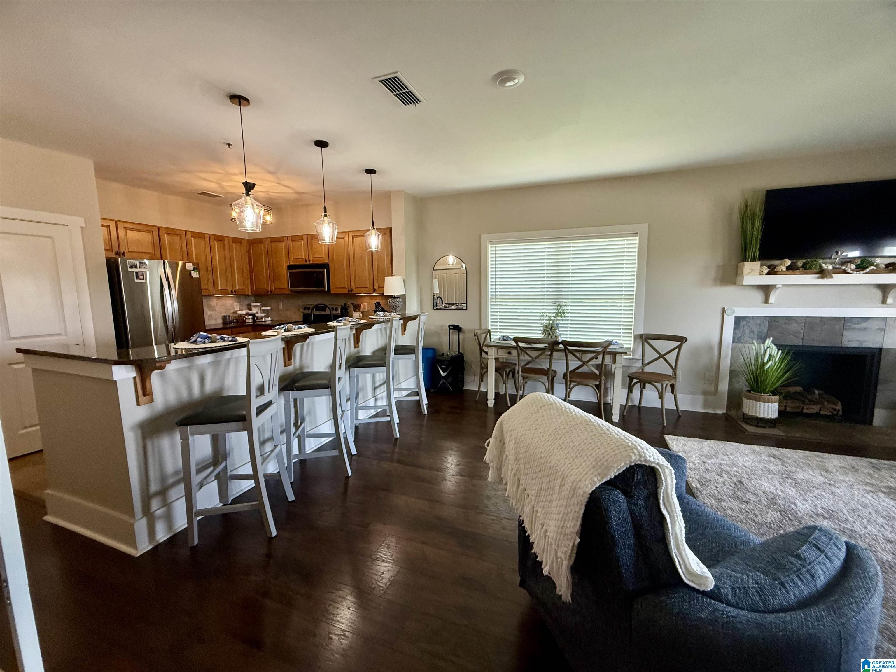 475 RIVER FOREST LANE 4450