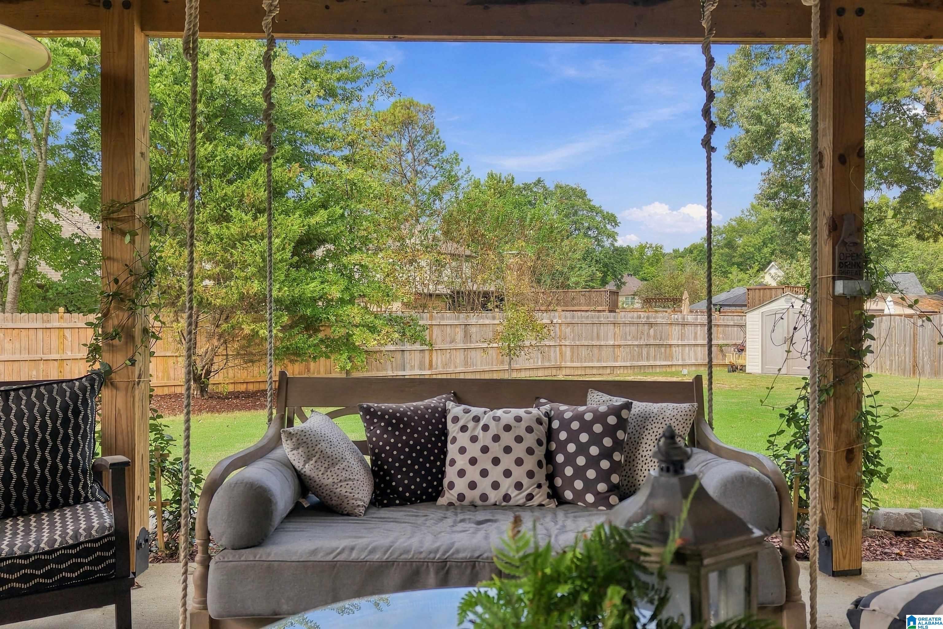 3005 ENGLISH OAK CIRCLE