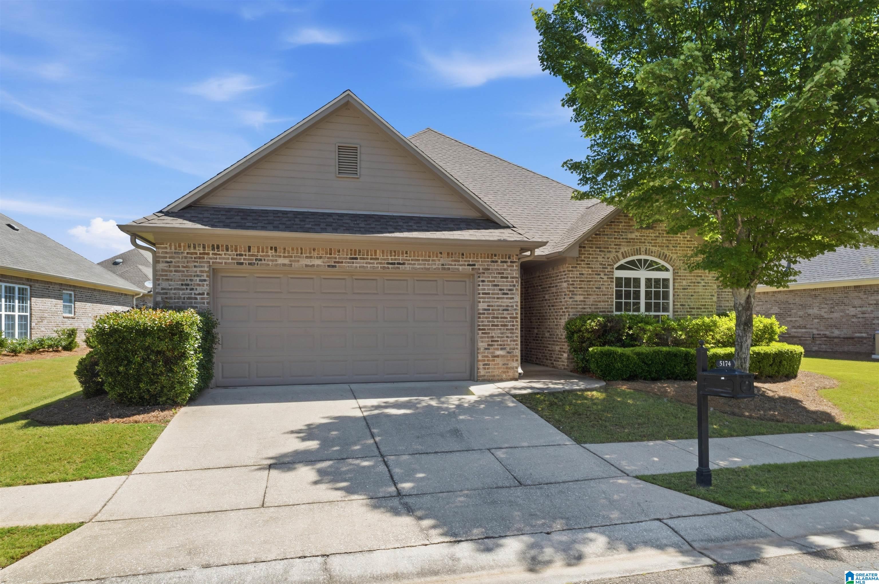 5174 SCARLET OAK CIRCLE