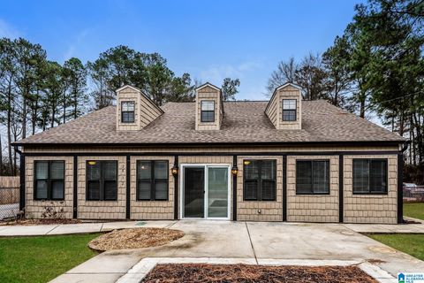 2812 LAMBERT CIRCLE MOODY AL 35004