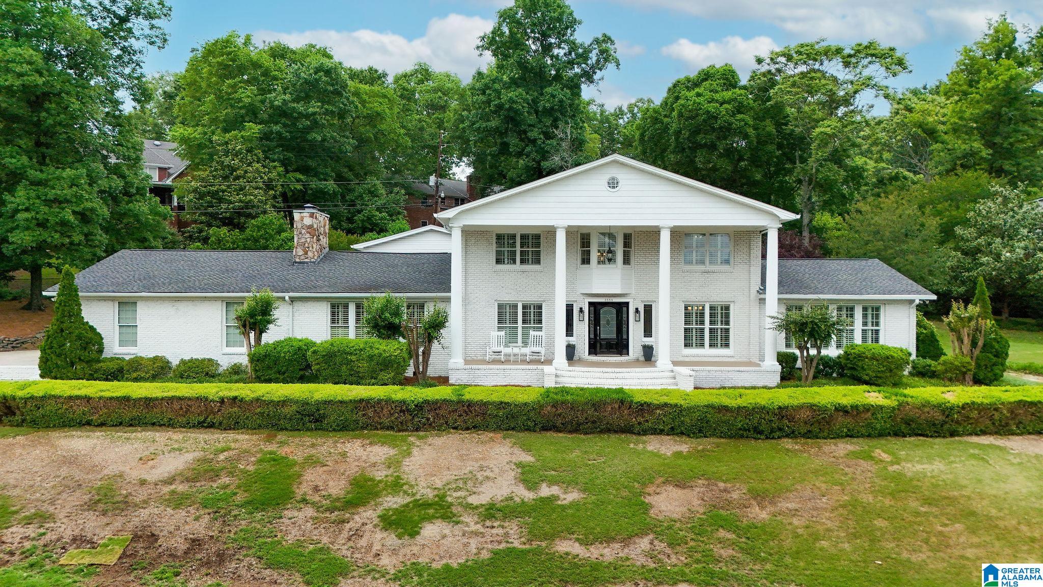 3558 WESTBURY ROAD